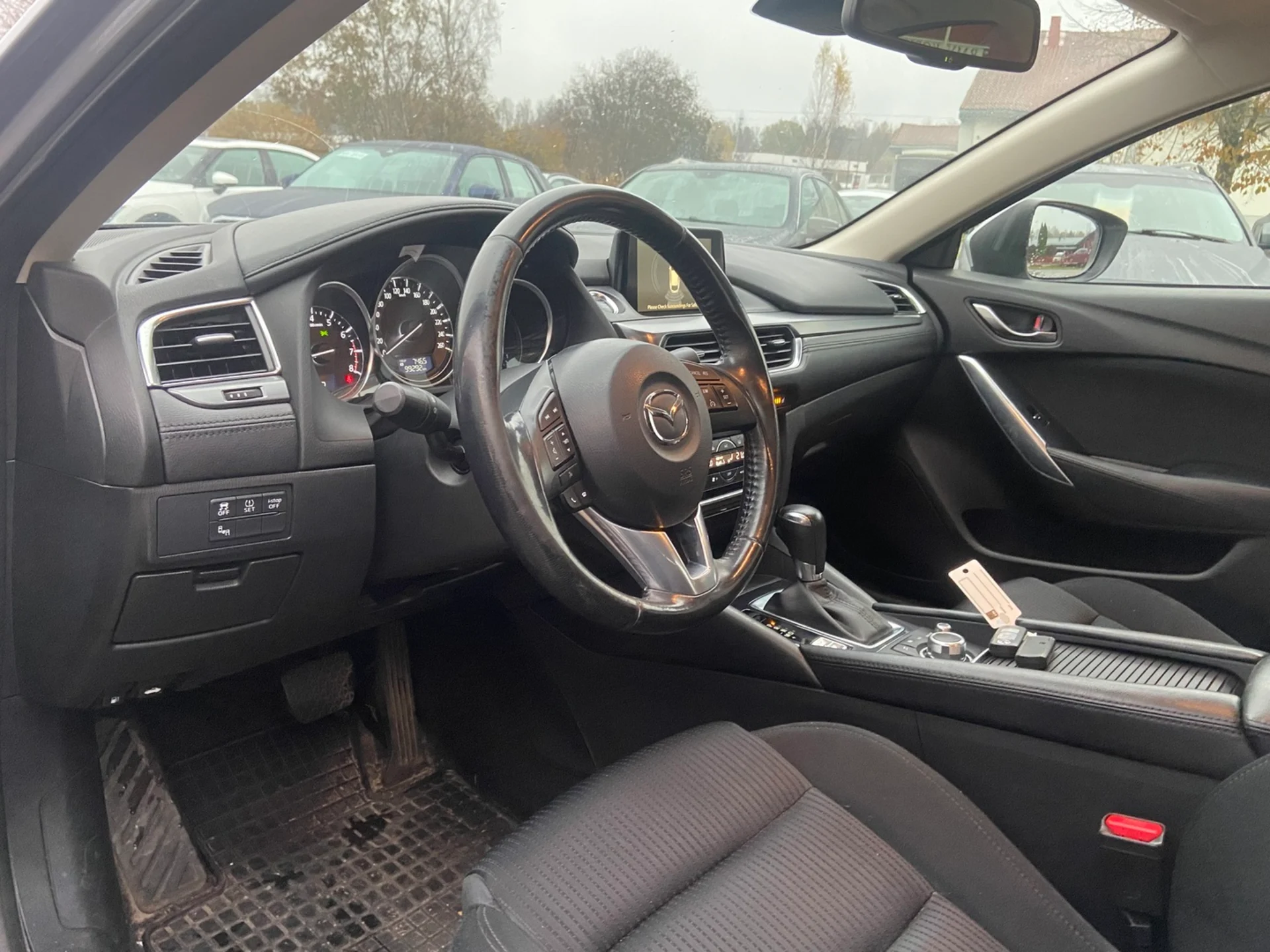 Car Image - 5Lm5vvjqBUQz3MeEyWuUky
