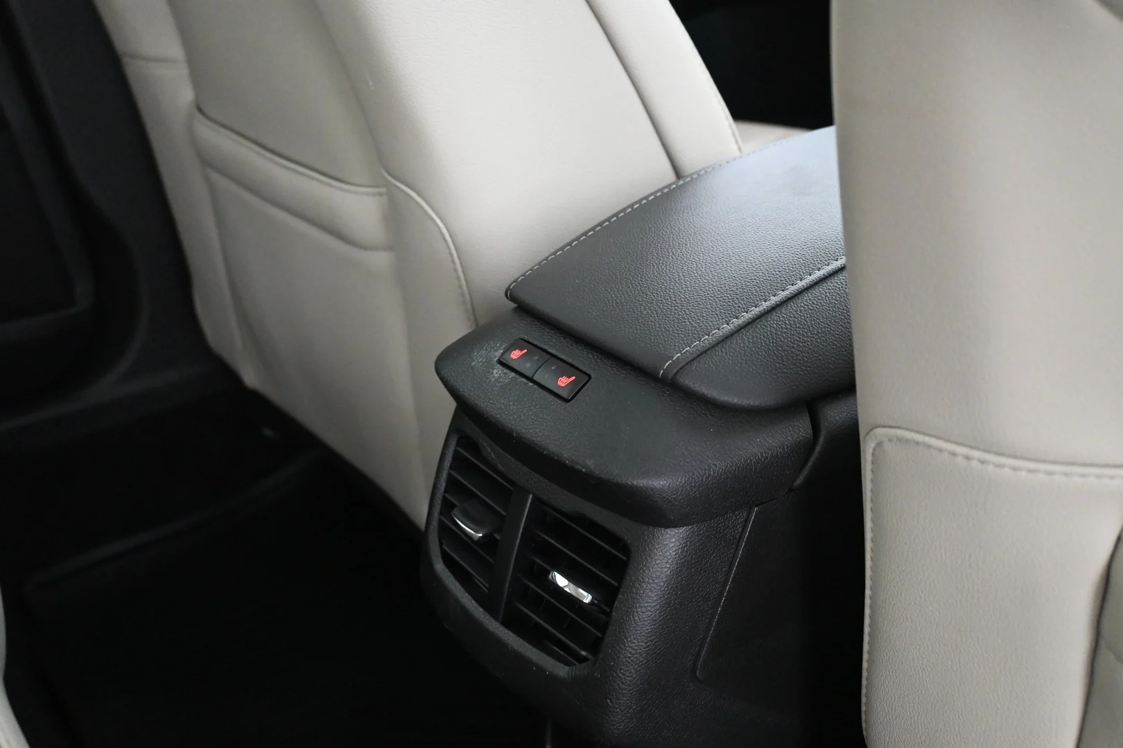 Car Image - bT3wZ27TtceL7gD34Y1rc