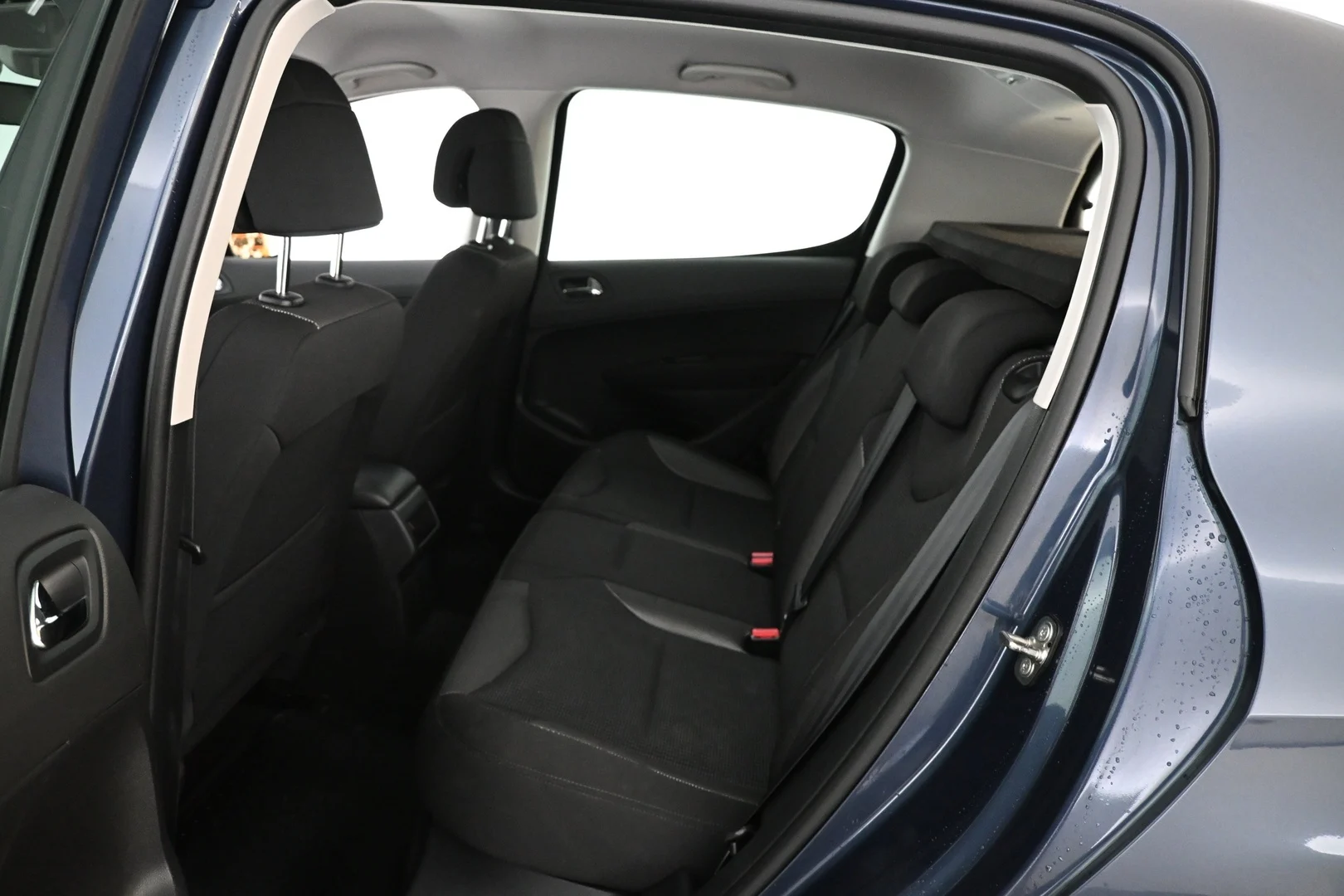 Car Image - UAWamKTKQ601PIKZQXagt