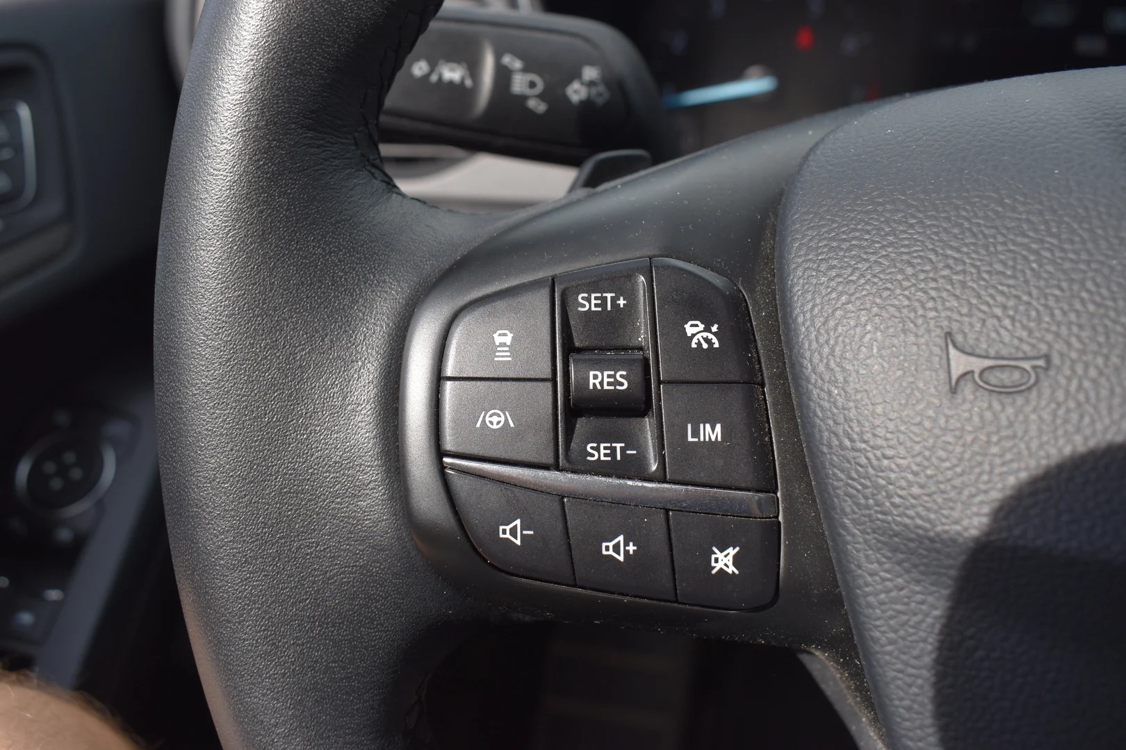Car Image - 2aWQWkGzwPM6W1r0uxqzPh