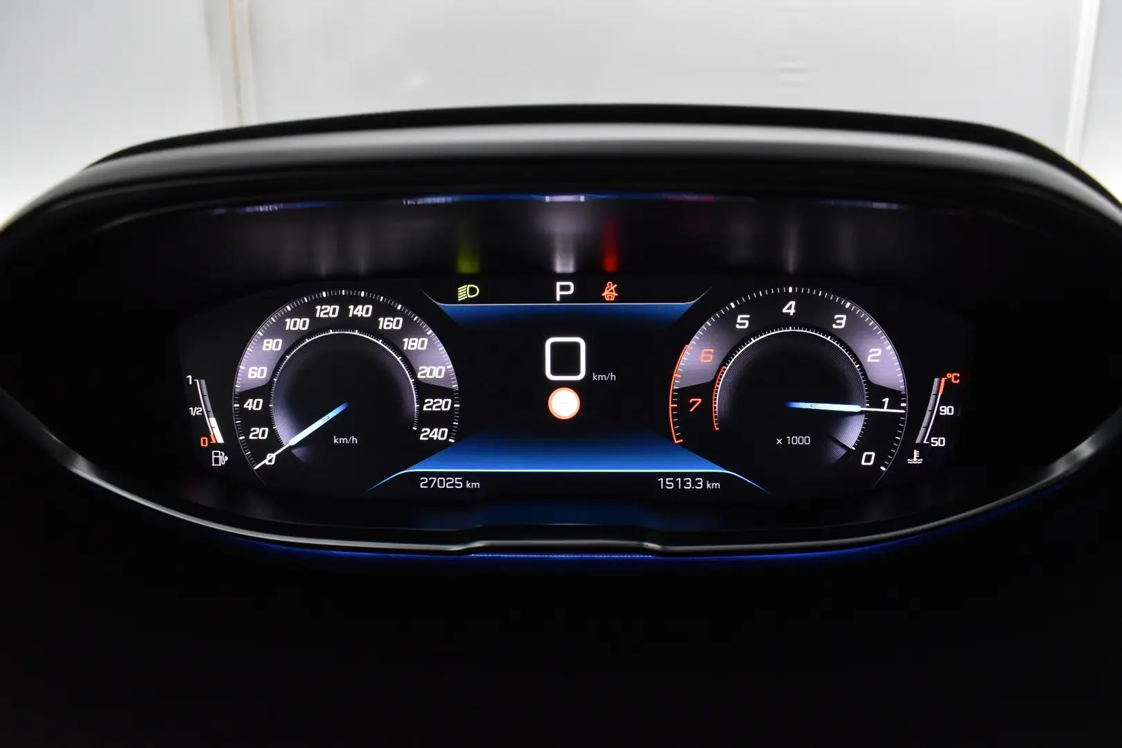 Car Image - 15rTdVIUWDPN3qFciWtYXb