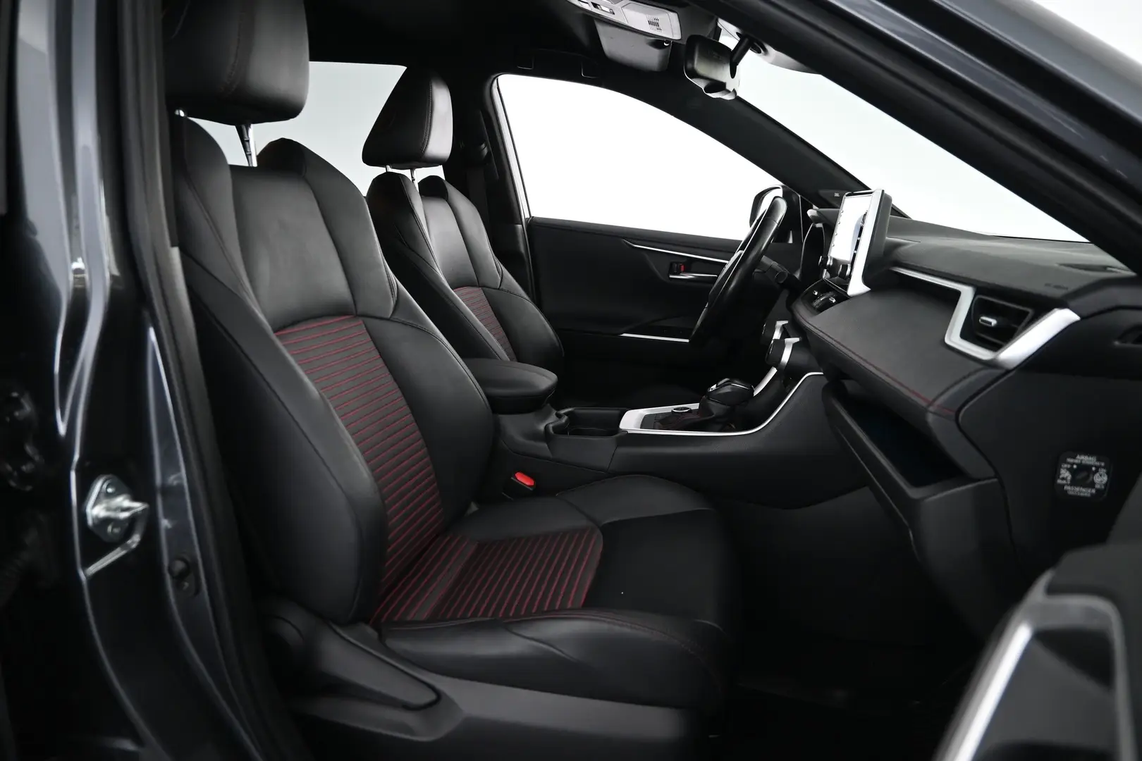Car Image - 46Jdnbc2y3Pk6CcQb0Hnl6