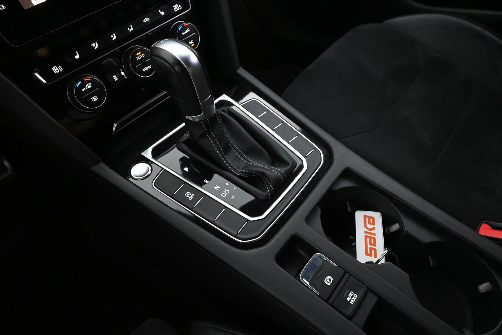 Car Image - 34NBVhC3VRQFWEehVGnle4