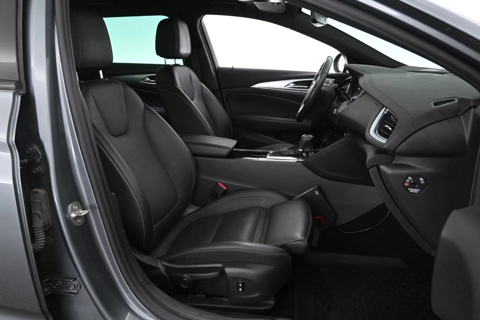 Car Image - 3Oq7WLX41s8nsFG7EqApjc