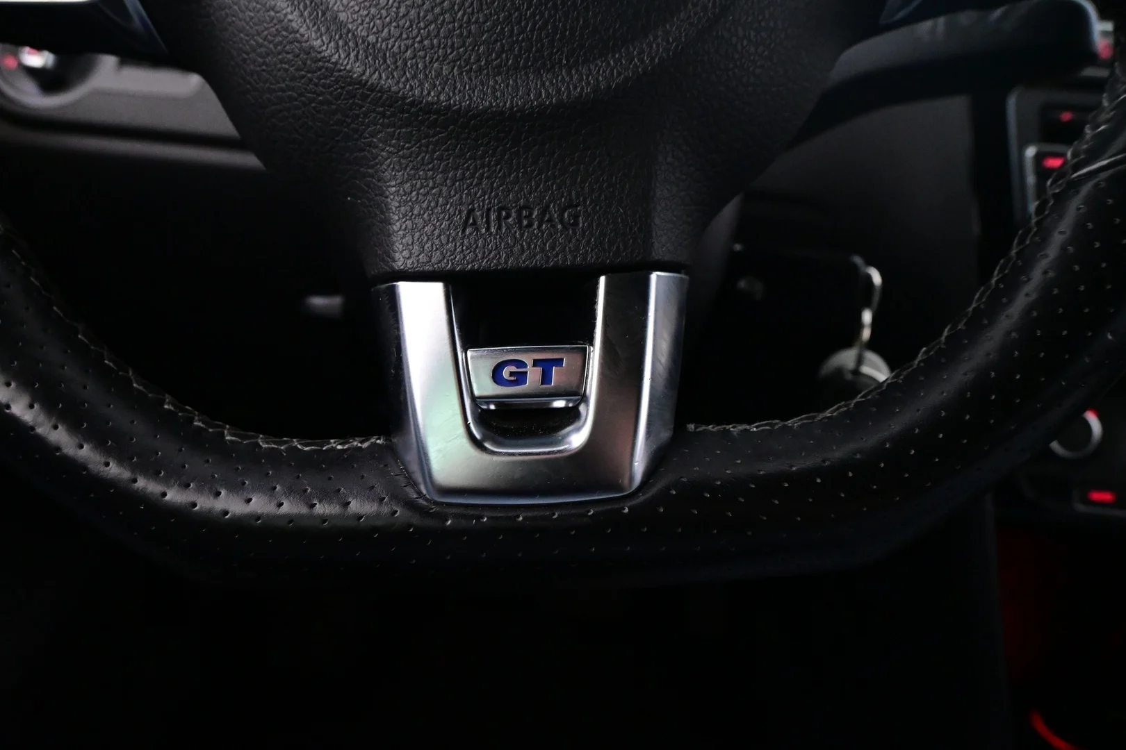 Car Image - 4aHSANAyxPEsyUGKEwj9nM
