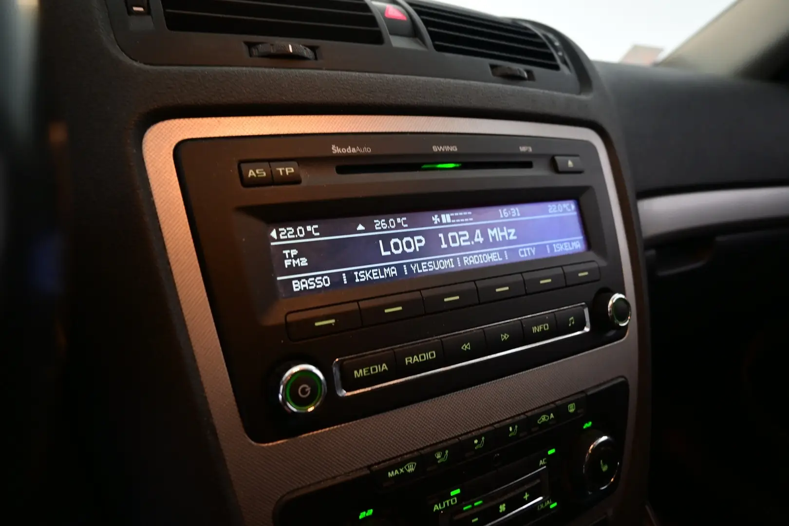 Car Image - mg2vJldTOdFbKZNs4RcwH