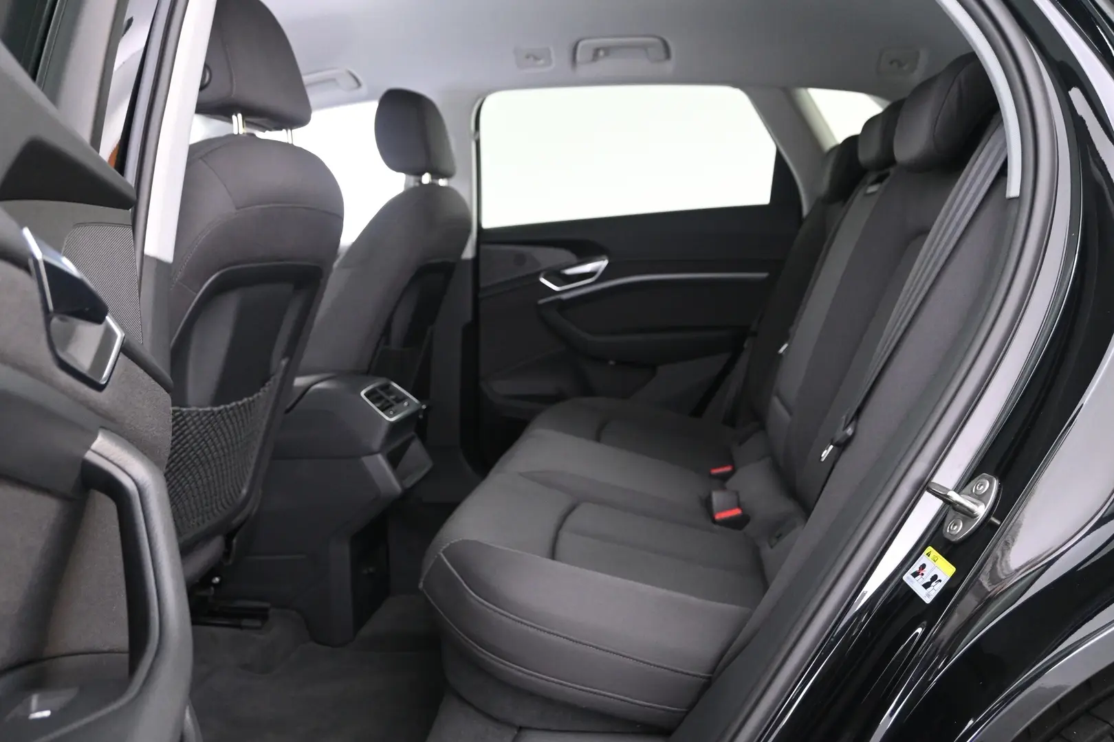 Car Image - 3T1cjXgriZttykpeS5iboj