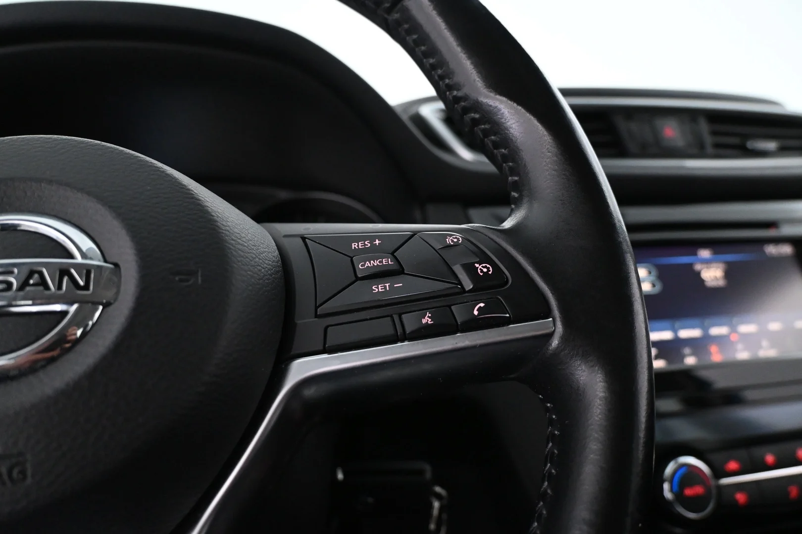 Car Image - NB9ER67XeQs2ujXOfAxdp
