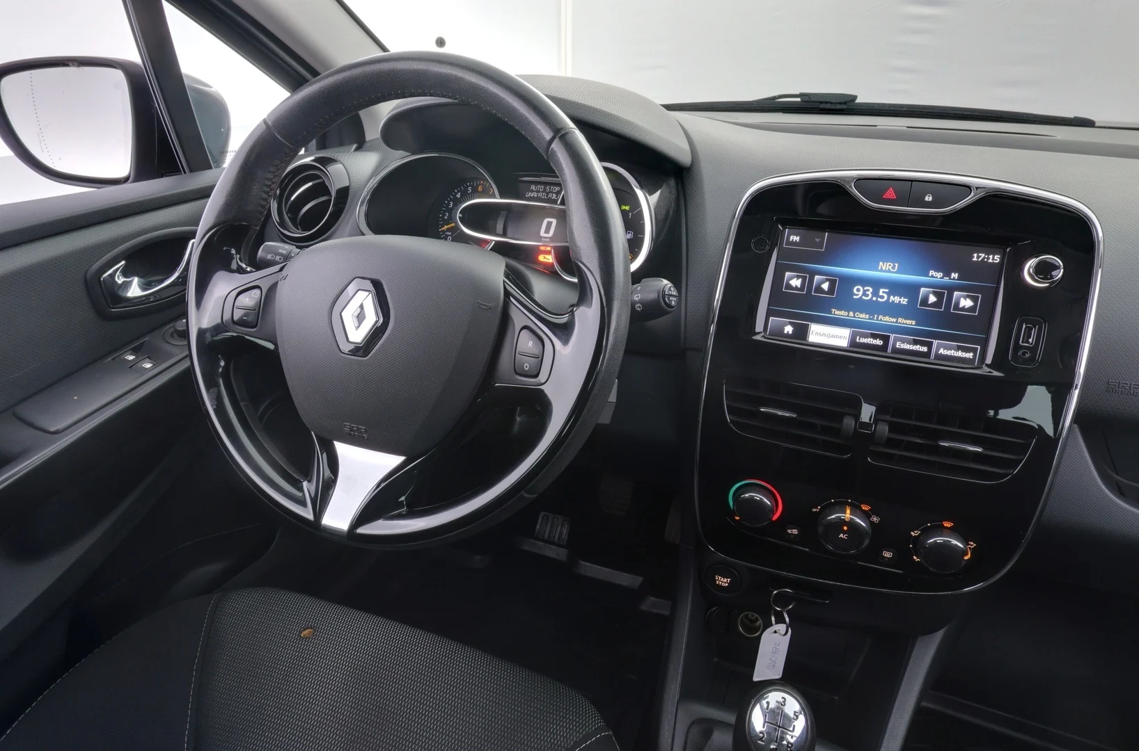 Car Image - 2zEkjIQlMg8DAaJ3yujNyO