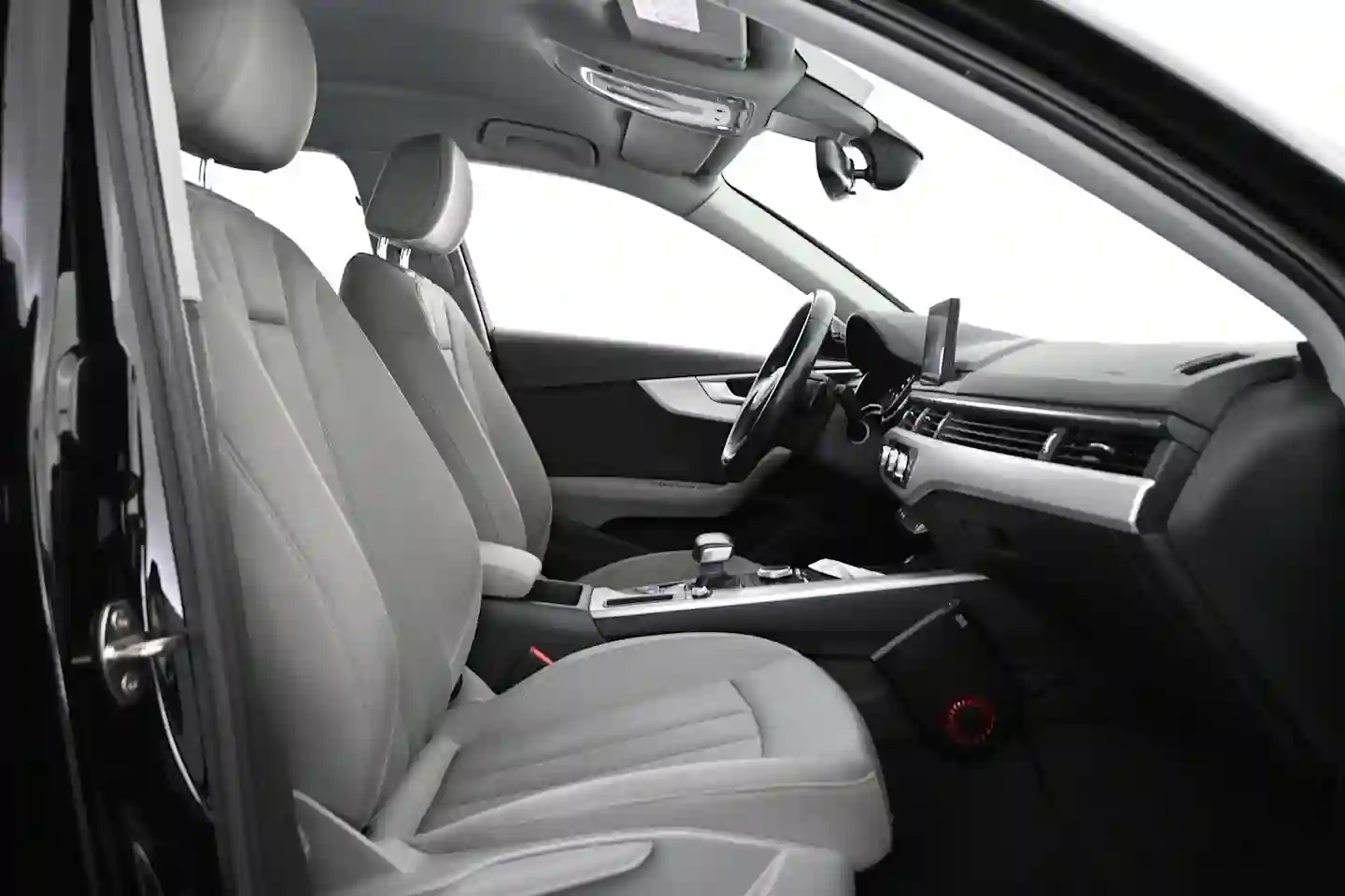 Car Image - 7Ji2oQ9T0EyNeCa5CV9ZKj