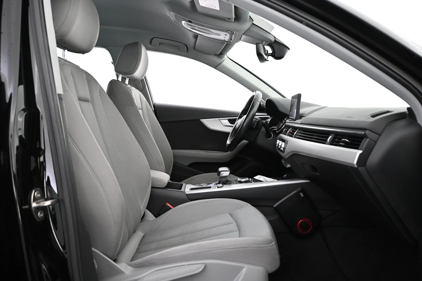Car Image - 7Ji2oQ9T0EyNeCa5CV9ZKj