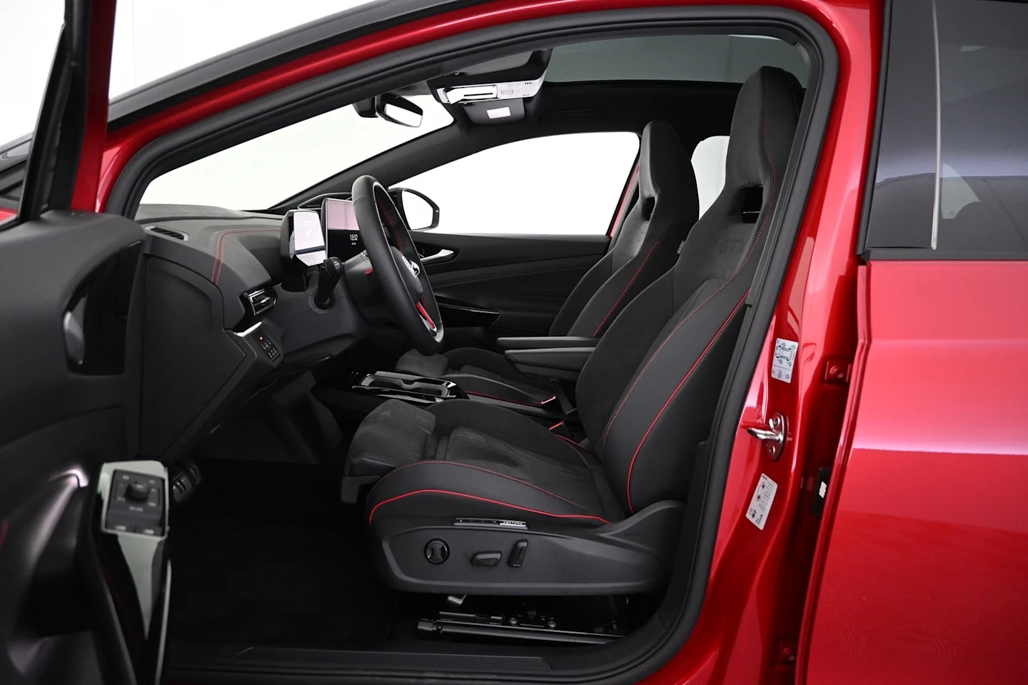 Car Image - 4yYGqEBwZl164CDc6fuS53