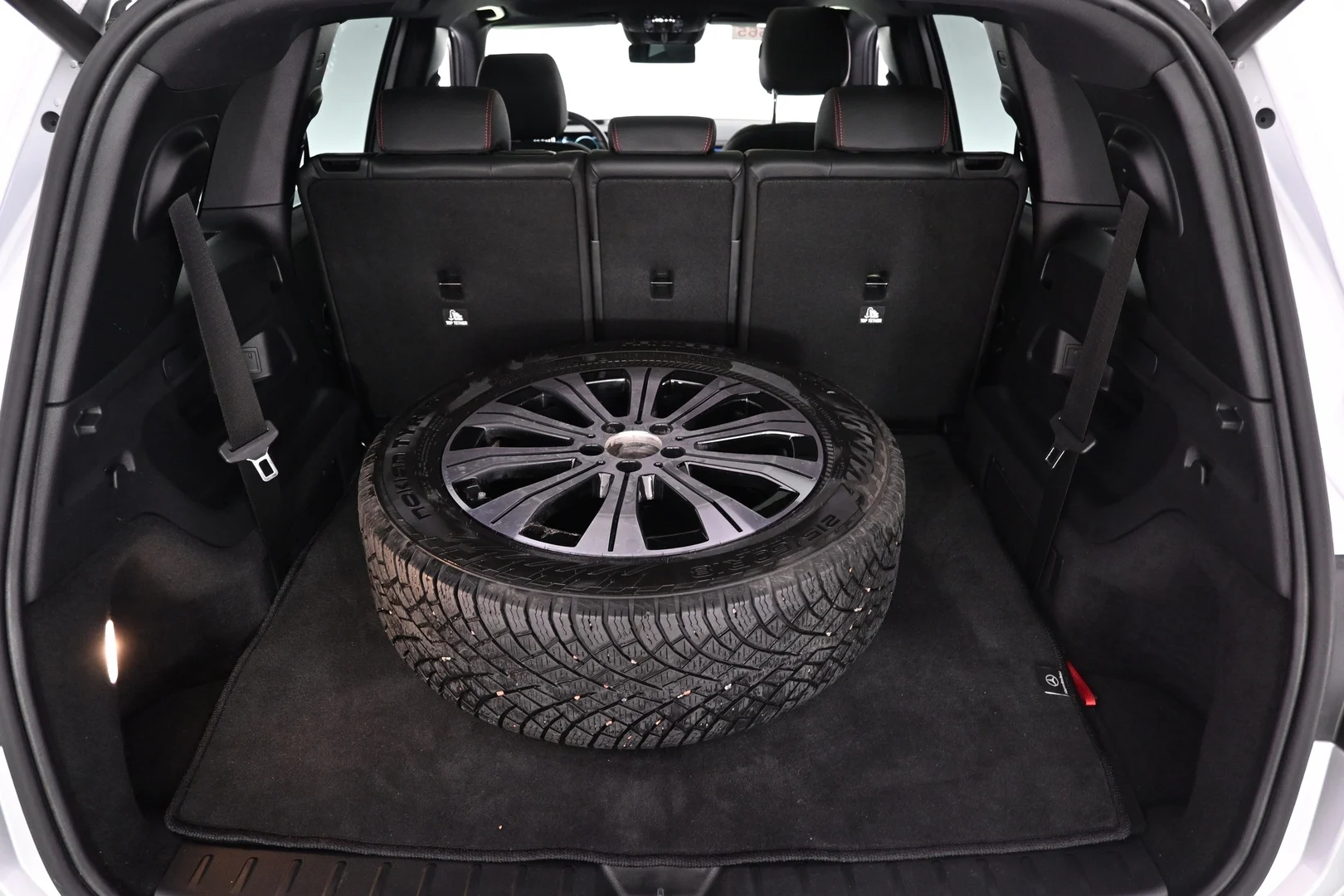 Car Image - 2mYRqtF54DlL6JGIc69FVJ