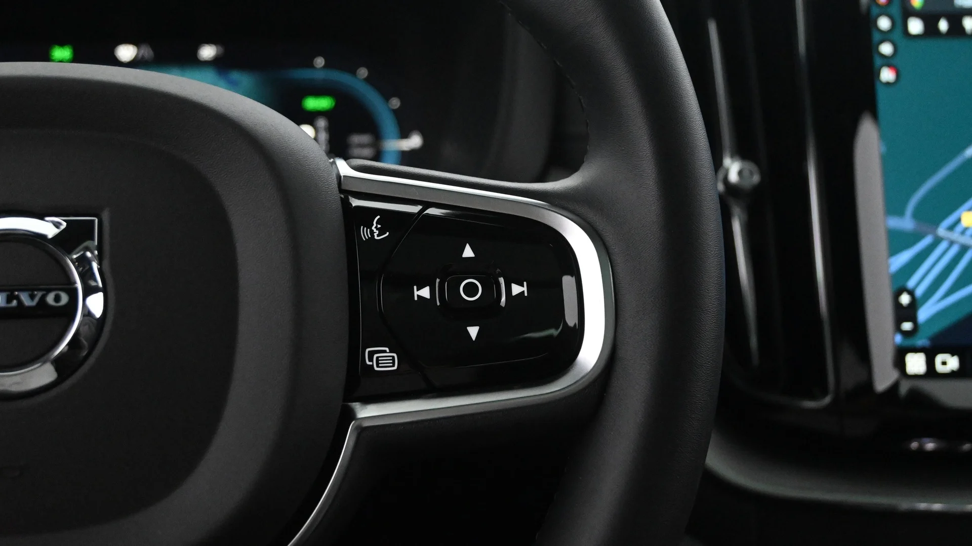 Car Image - 1rb2r0QVfCuQjXO82jzCDl