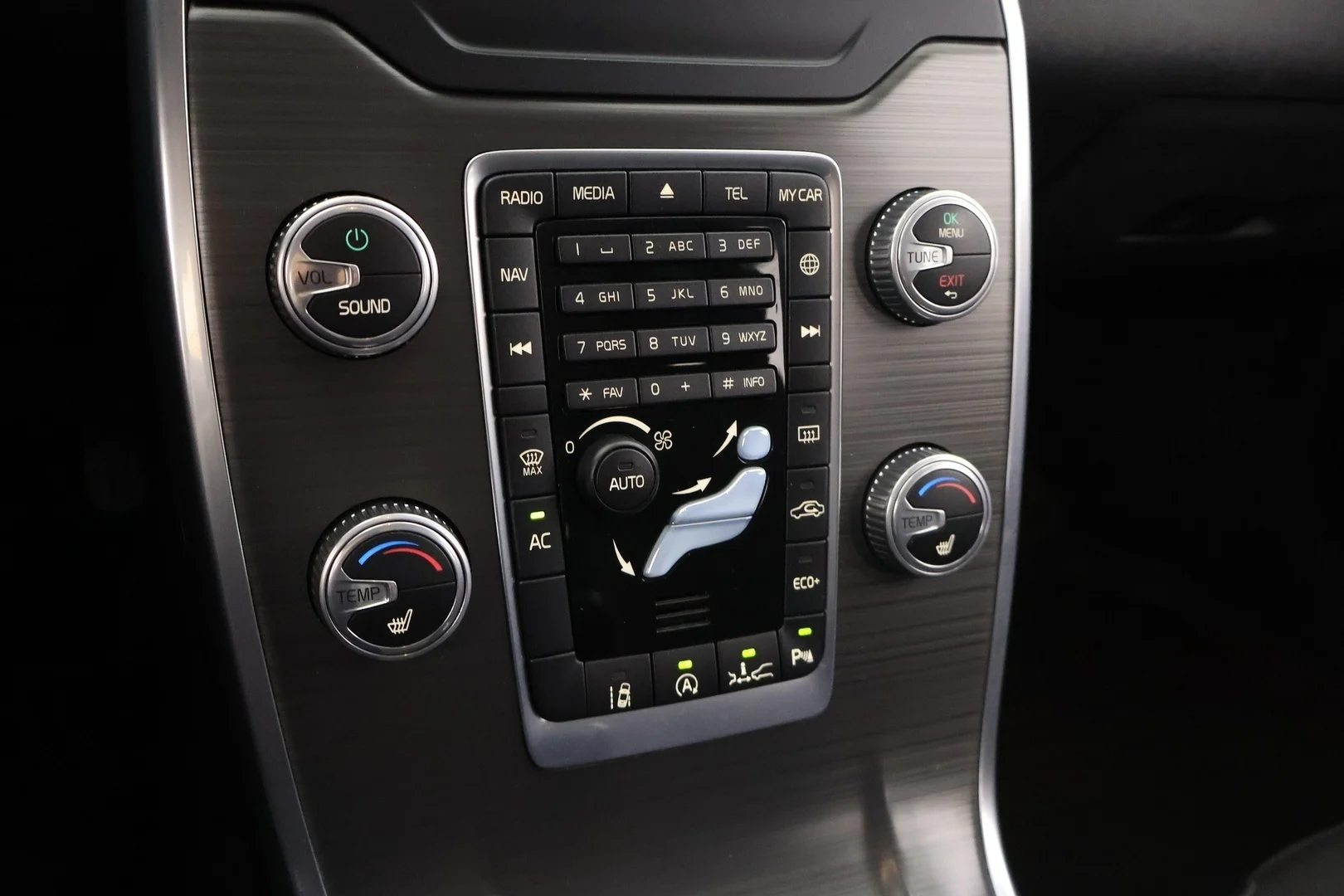 Car Image - 2xJmcEctD46TUCdCfnCL52