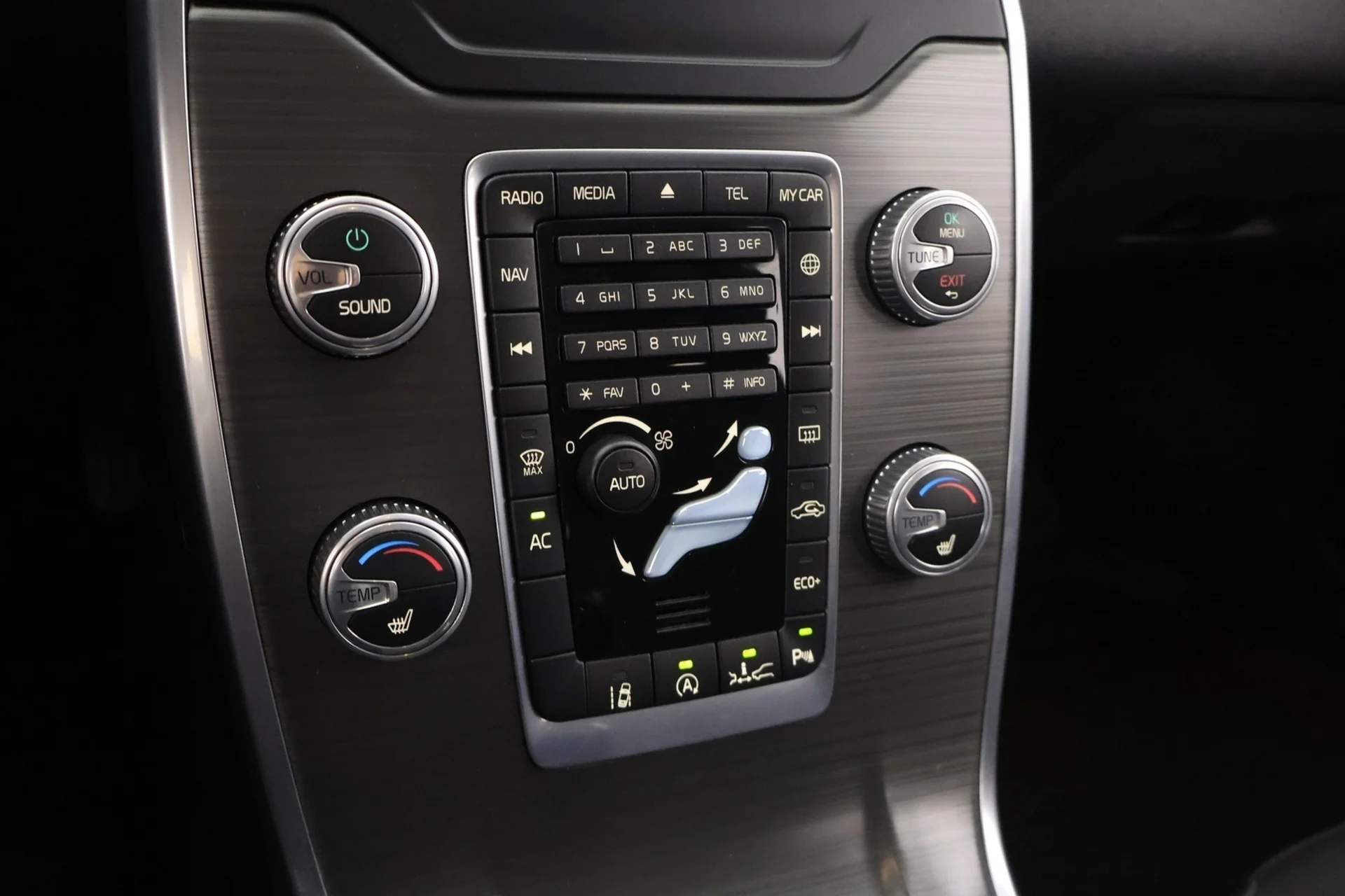 Car Image - 2xJmcEctD46TUCdCfnCL52