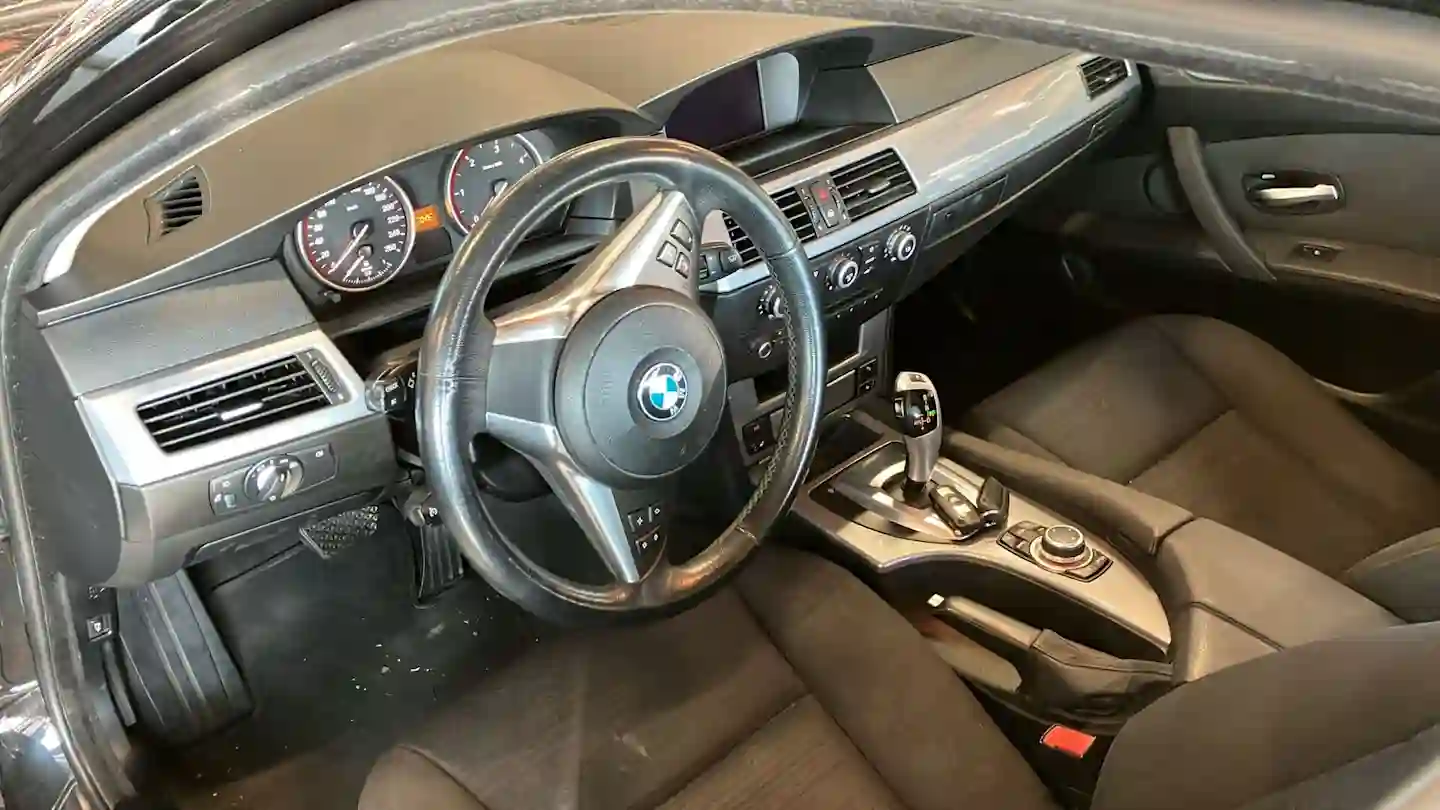 Car Image - 53Ns3ck49F5NOb8Is4qFOv