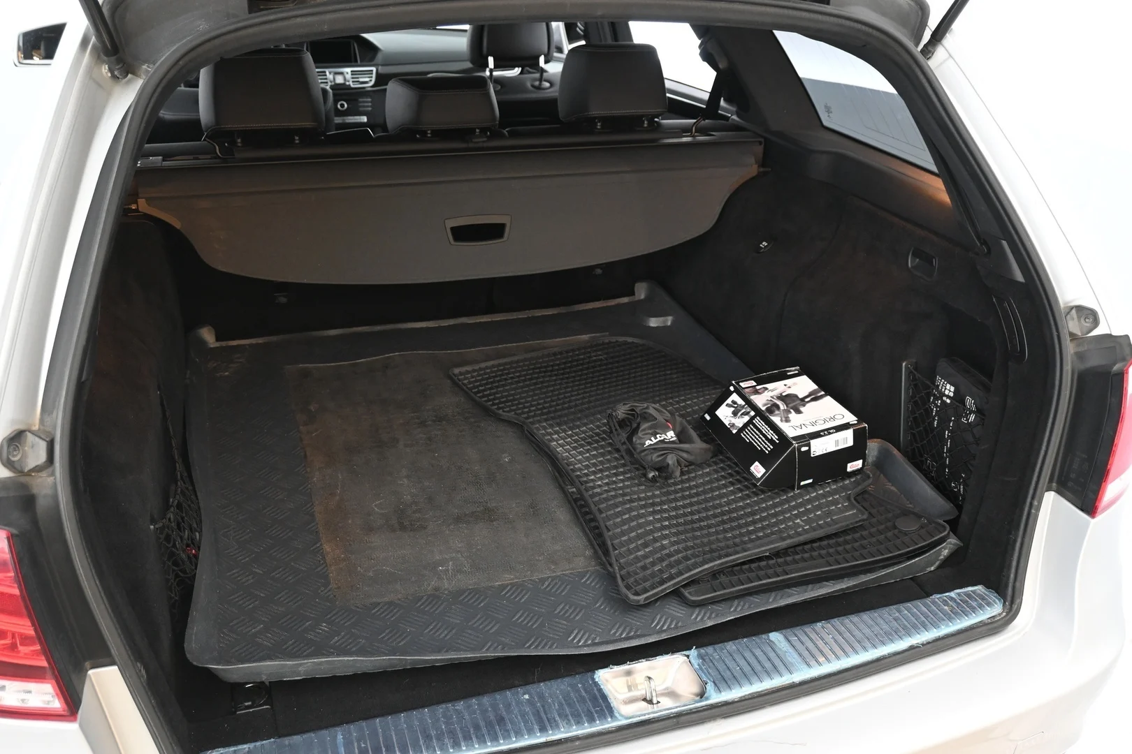 Car Image - 4c2tDA5UR5fNpB7rXiVJtK