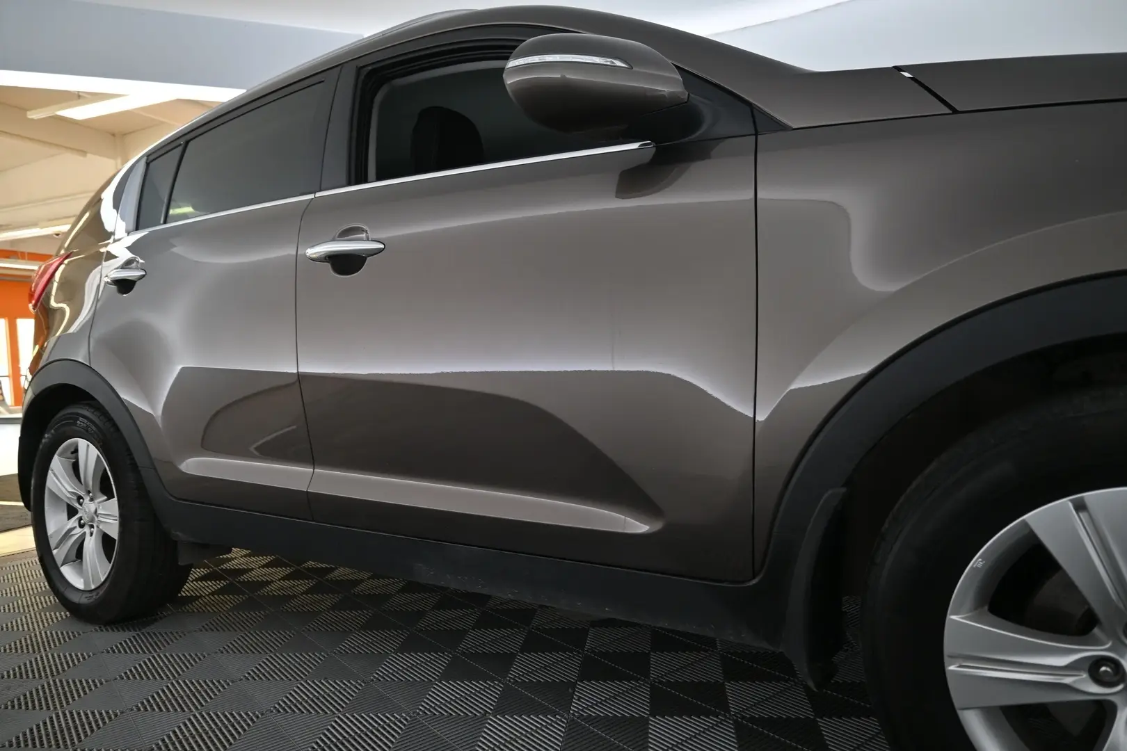 Car Image - 2XeRmwKRrz9RZzKtMCx3iV