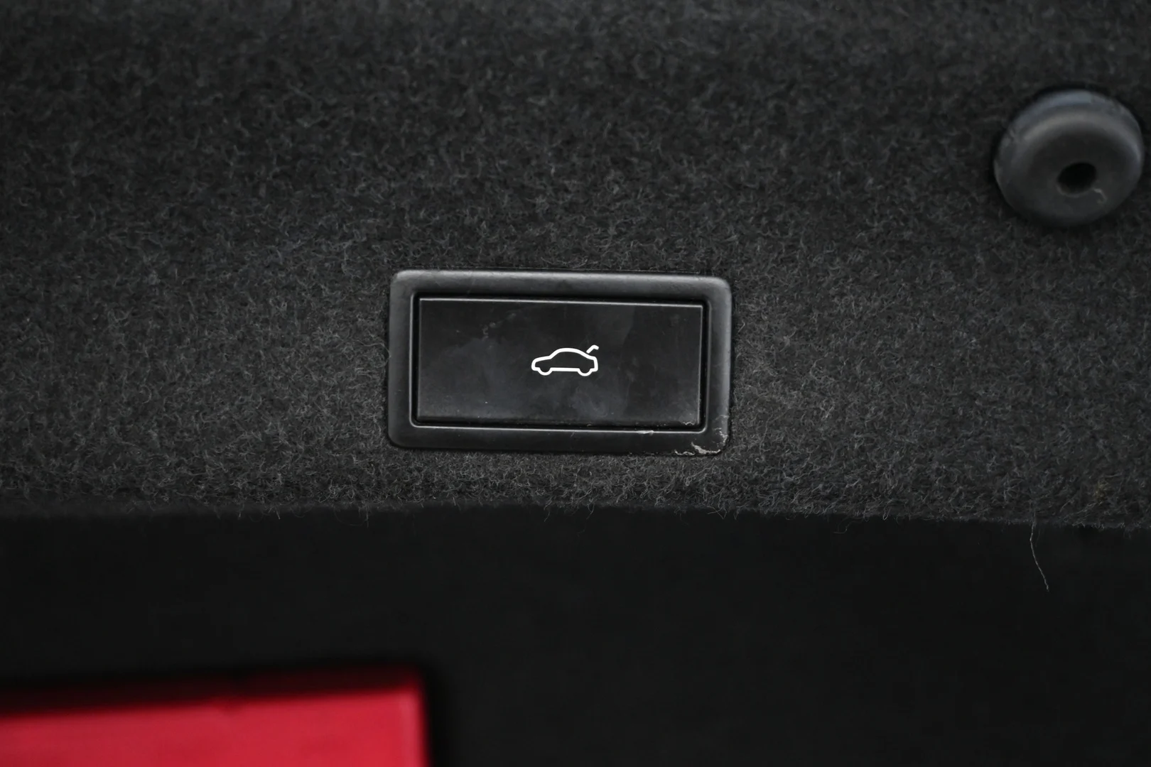 Car Image - 4lmaiNBPDDsb0yZdYsIcMC