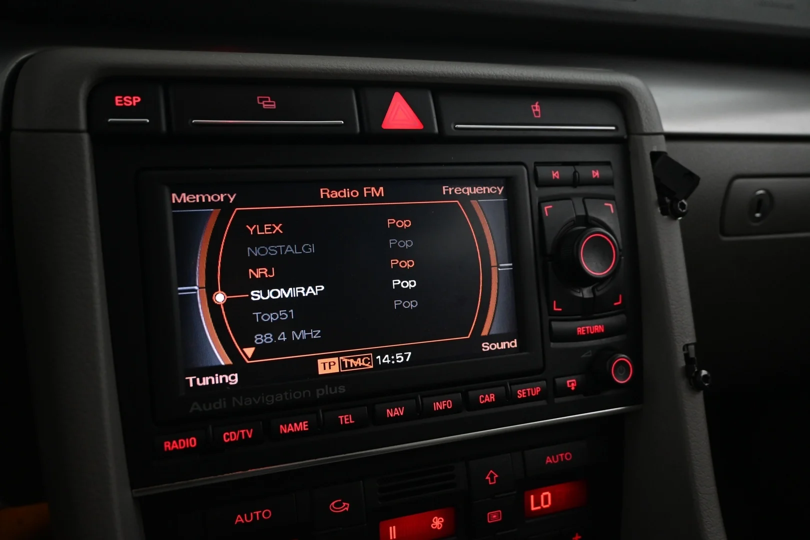 Car Image - 63vyIpfGKLKyzKUb1Umx9k