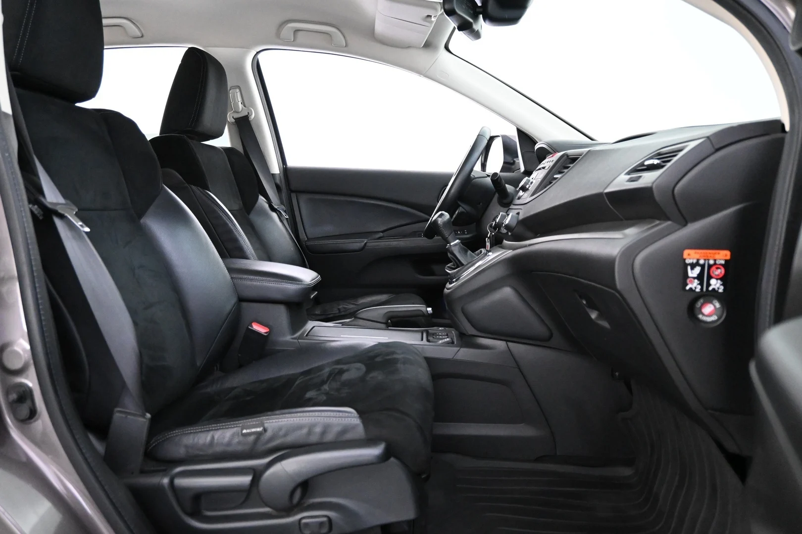 Car Image - 3i3GSYNUEZLl4M17dhkc3e