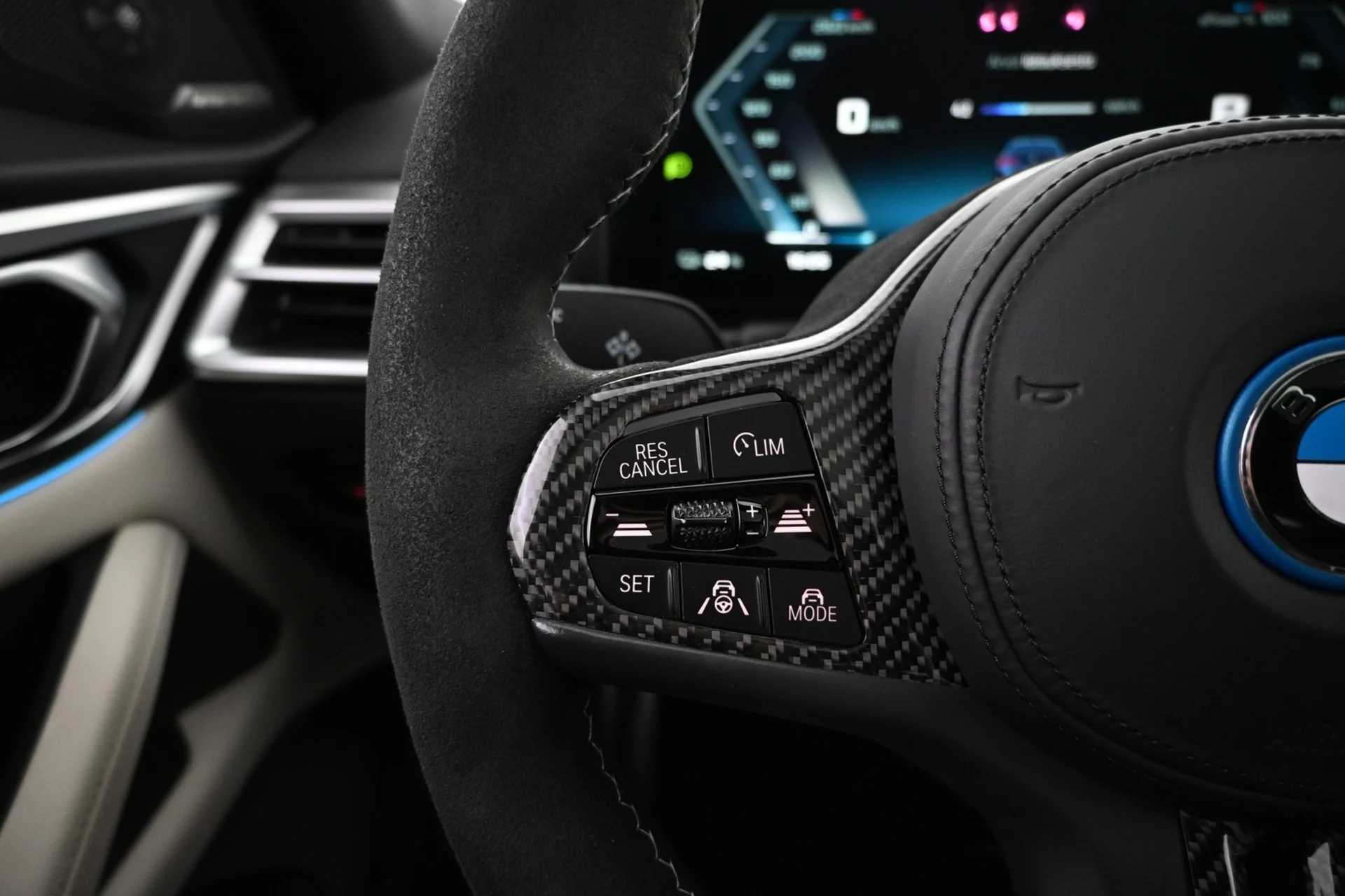 Car Image - 2JBZvxN92y9Liv4MJbcXZE