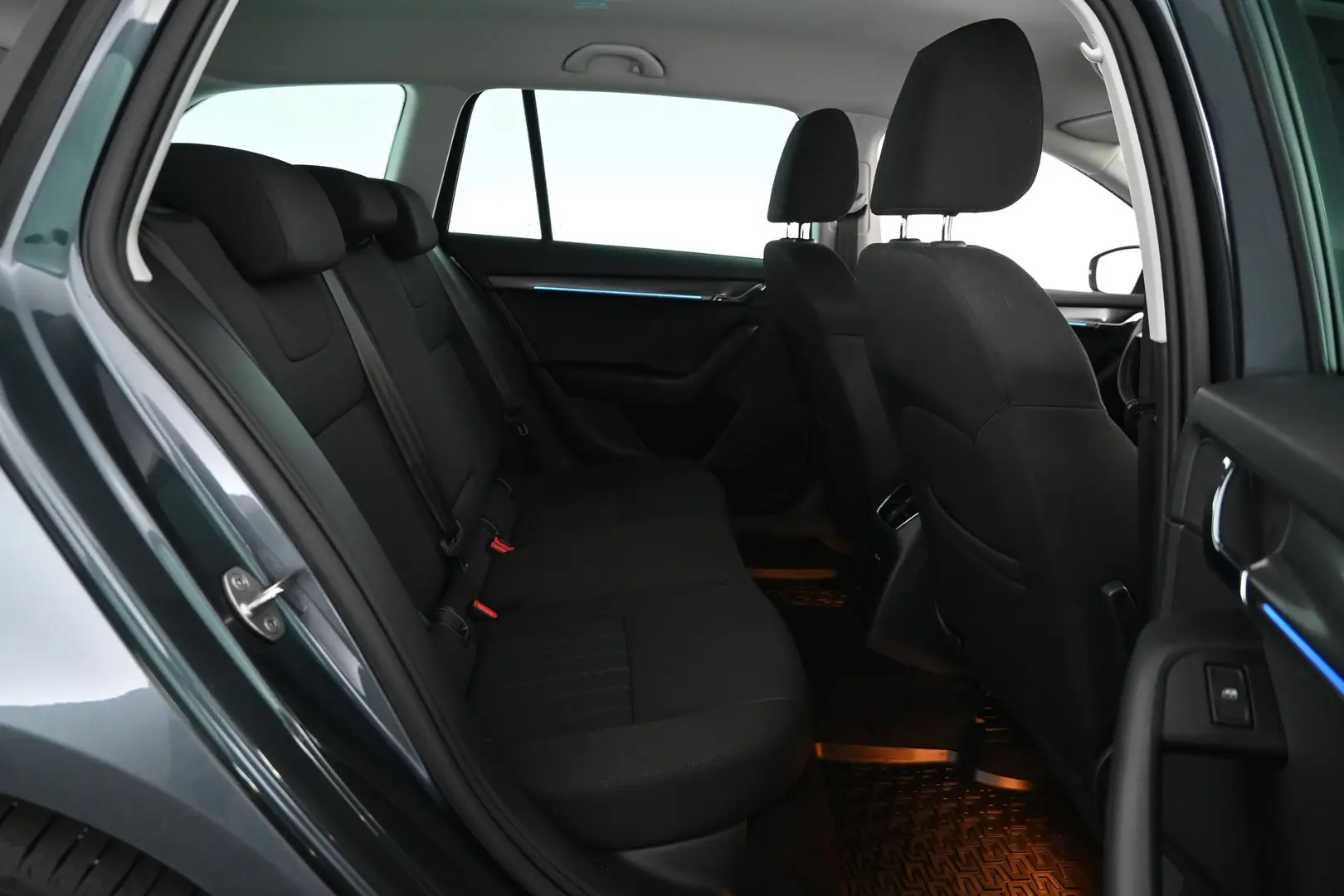 Car Image - 7sO8E5x2cp5sx5L7TI8sZL