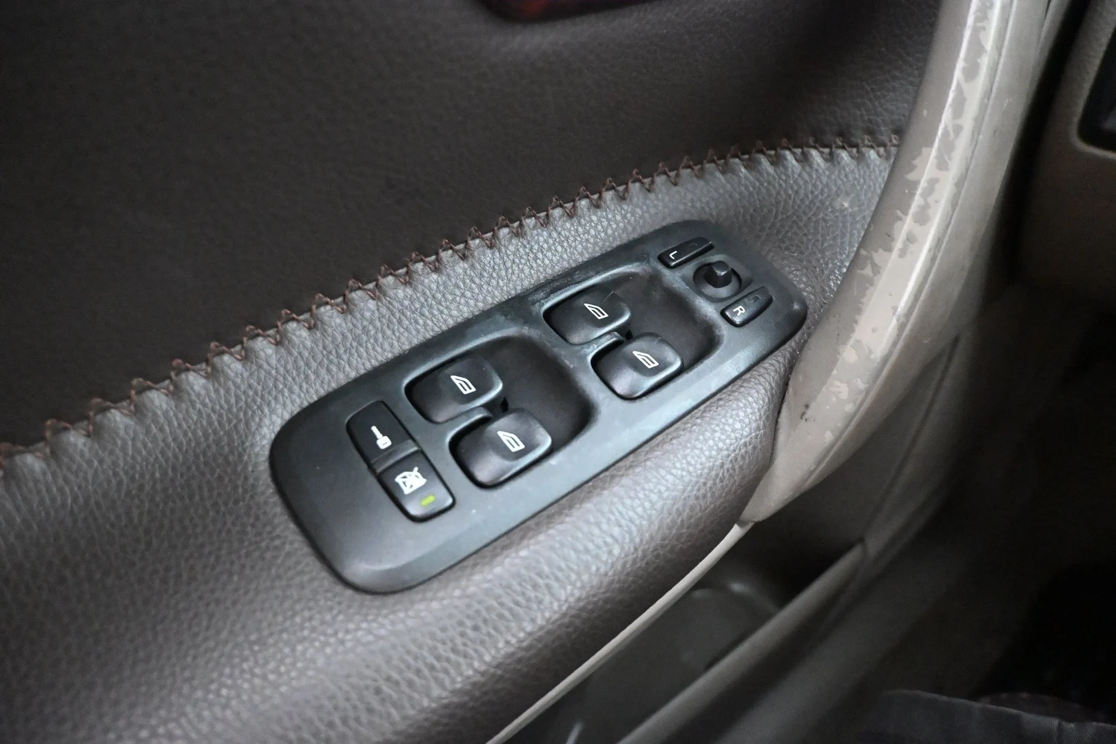 Car Image - 7rfBoU3R8rLbPtXGH7G3fj