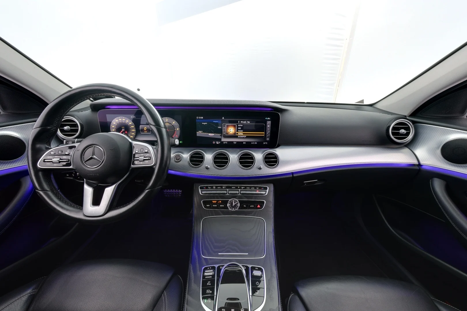 Car Image - 3sJ3HoJmNrWxnpv4xY9UxN