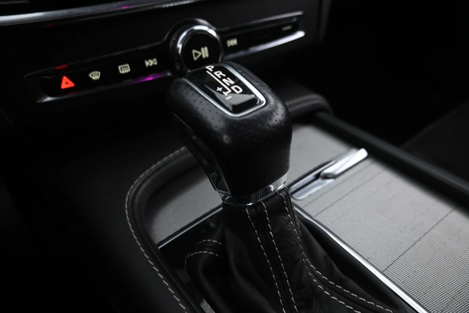 Car Image - 1Ccb0U8MnKBp6X1uOLjUoF
