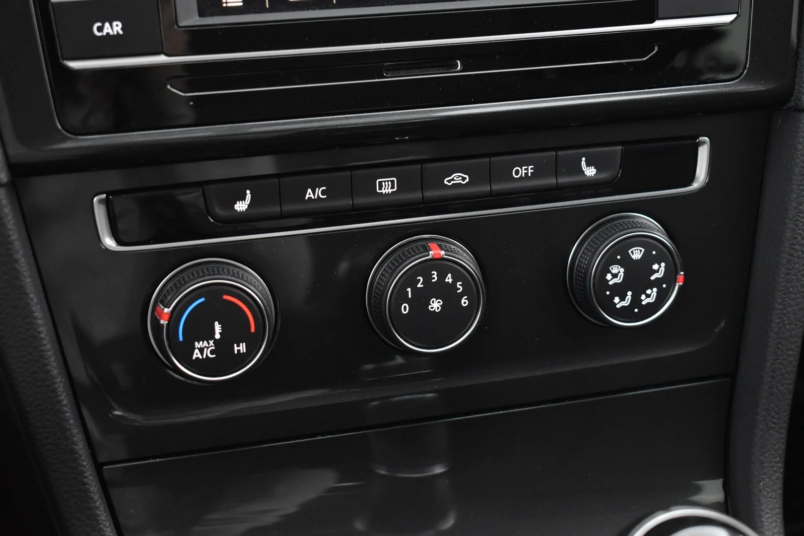 Car Image - 6mYDKD5XtfdO3aaplZ6YRO