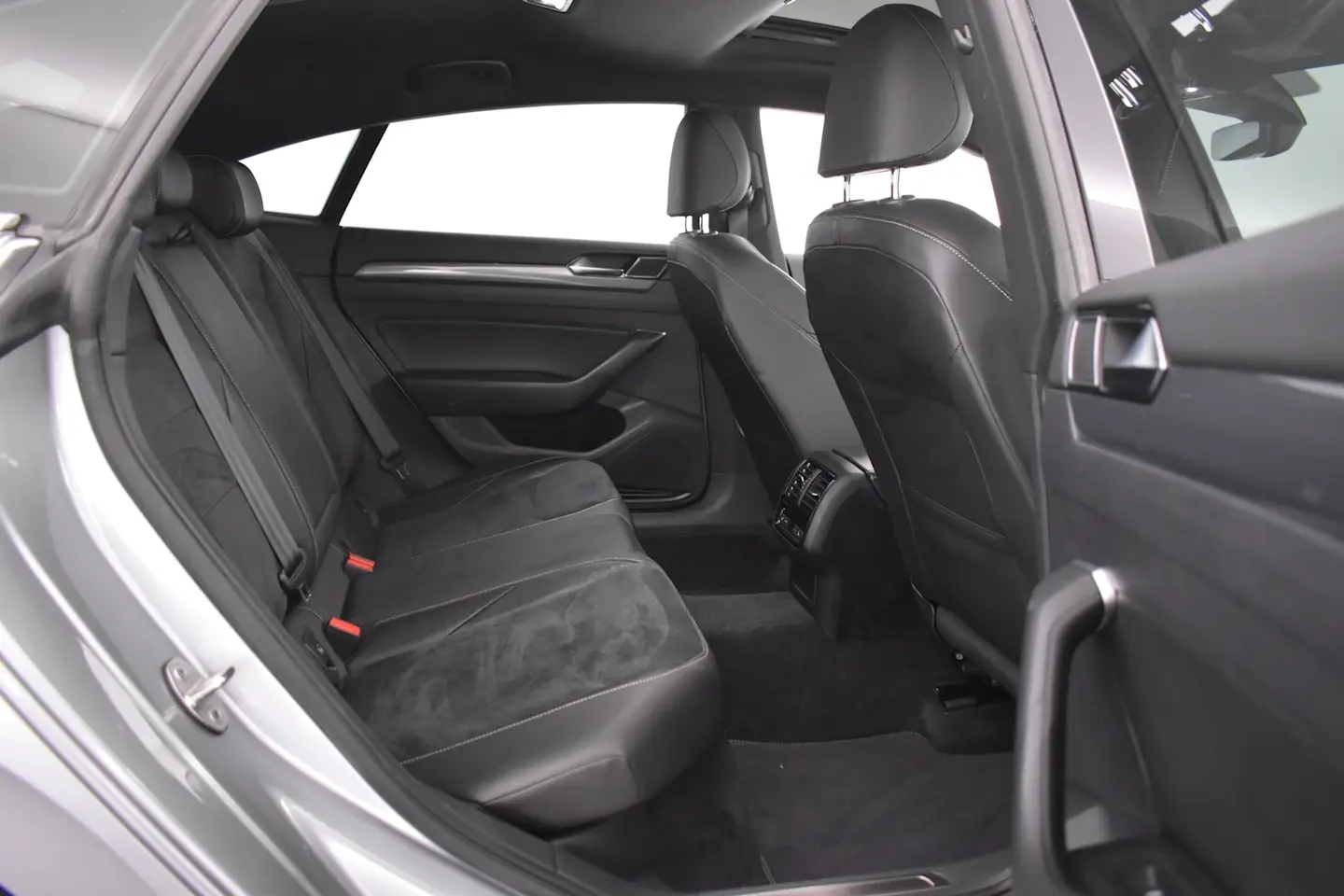Car Image - 2pai29HWUP5X9I6TNGUslb