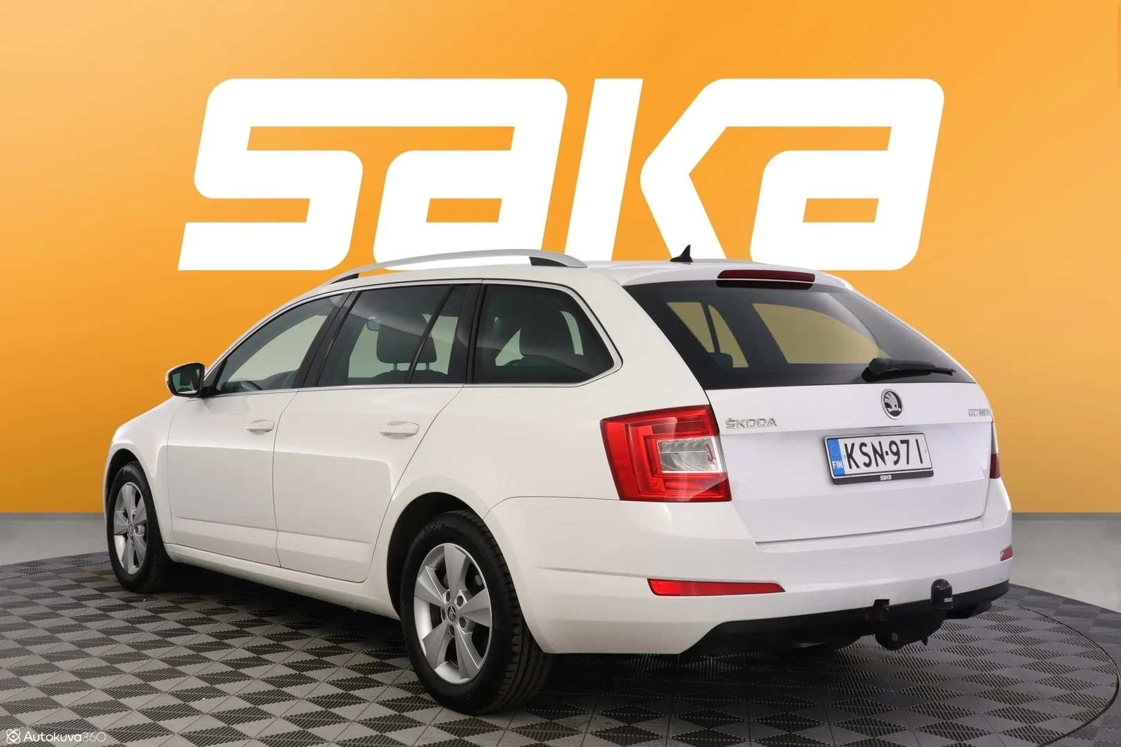 Car Image - 6b0HZQrni6q5JC9lMs8Y4z