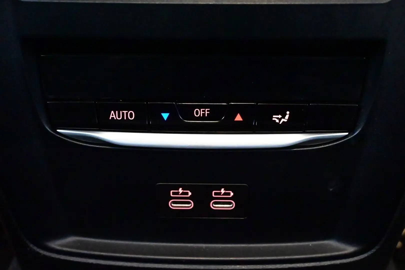 Car Image - 6SpNmQ2owFxOvaELt0pdVG