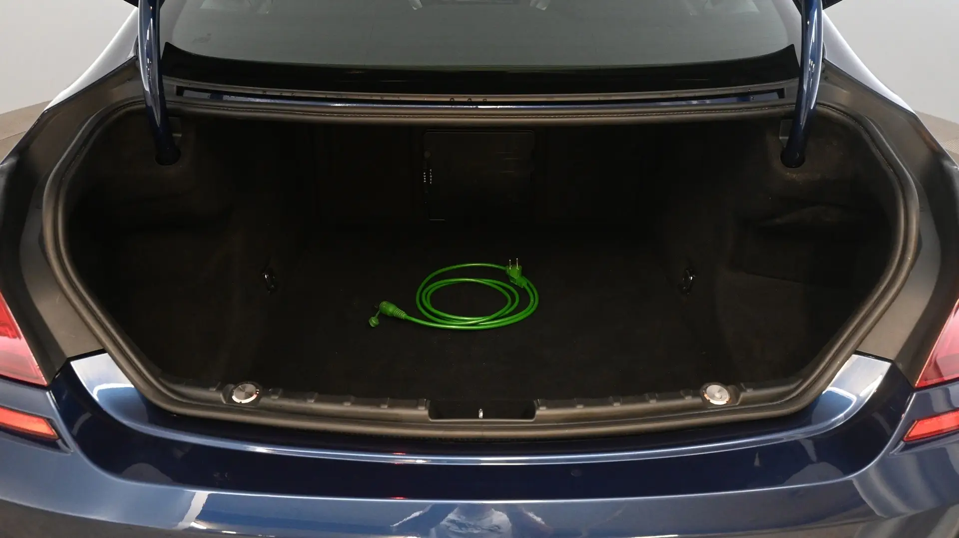 Car Image - 2KxGU6n3yRiYt79PdXljEY