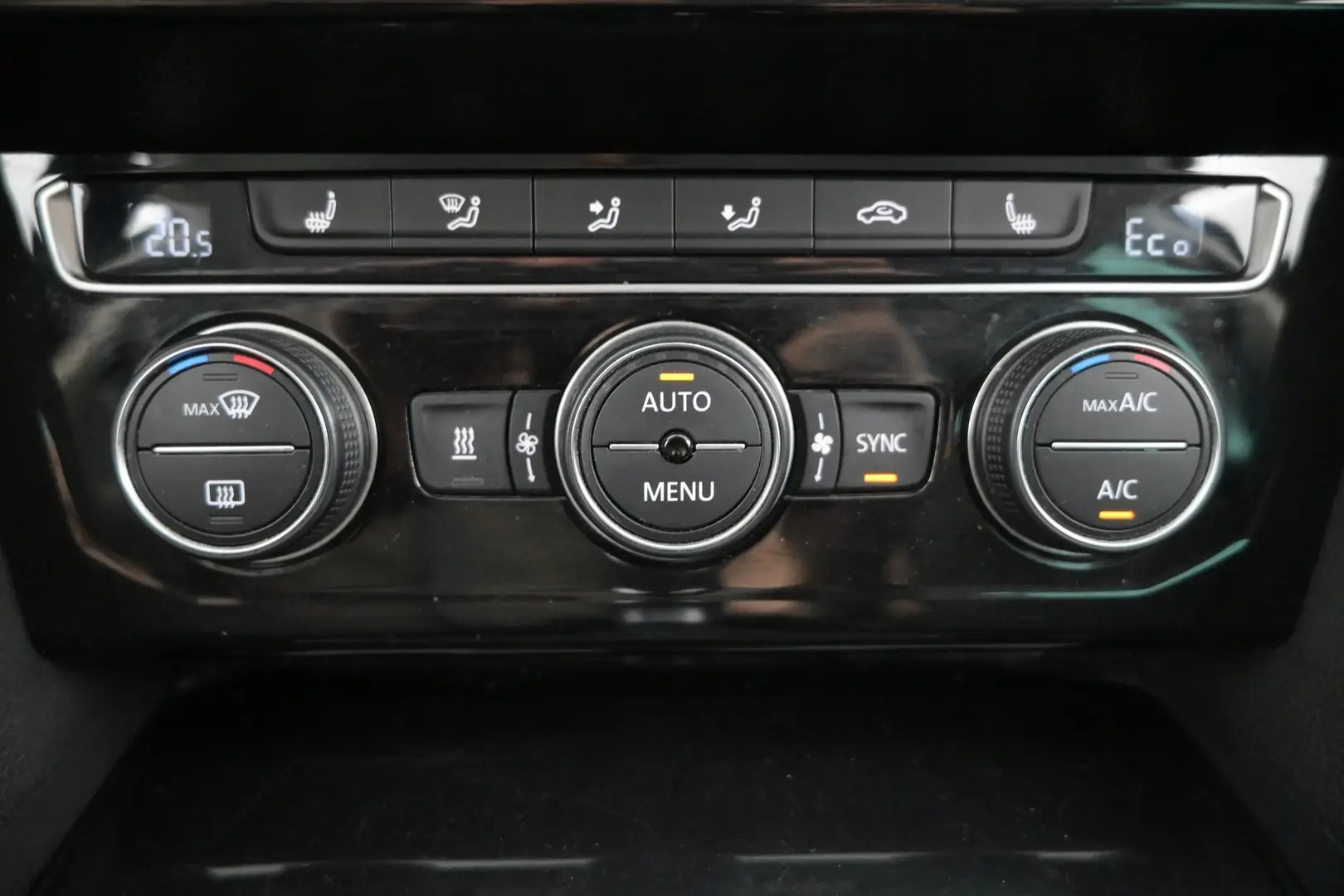 Car Image - 6SVpV2hiP0aGTcV6n4E7Qf