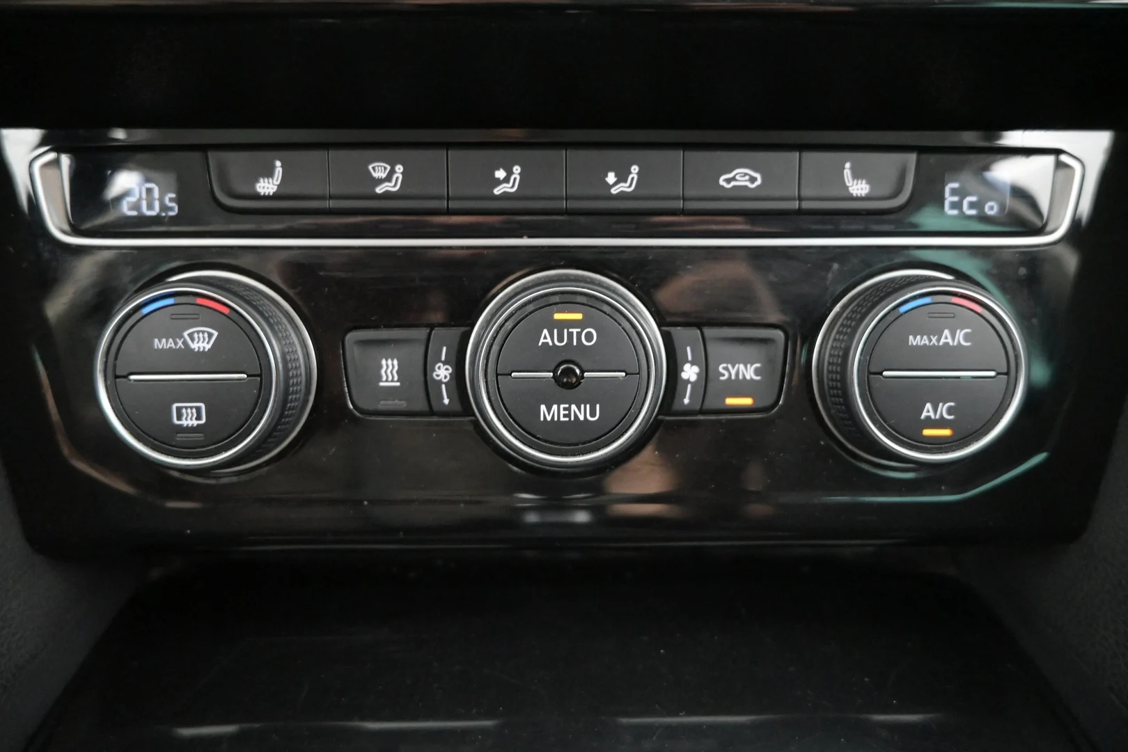 Car Image - 6SVpV2hiP0aGTcV6n4E7Qf