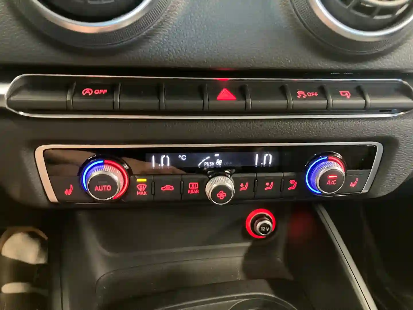 Car Image - 4evnhuysE2hLjY3RLl7IzG