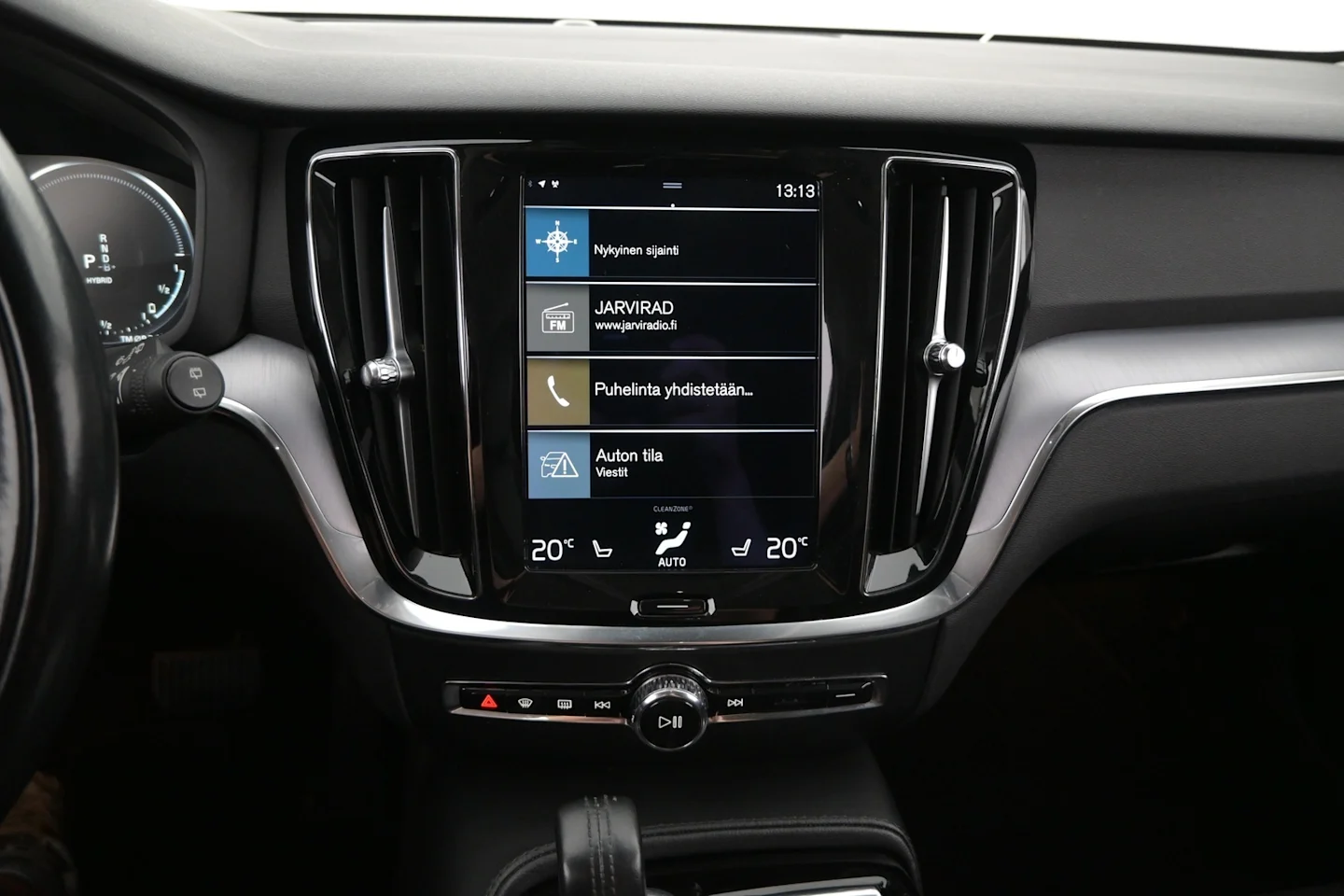 Car Image - uDDOUX4sCfxrj5MZD8XOL