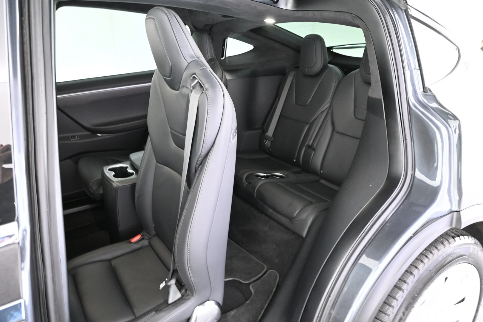 Car Image - 16luknG5lH26owTSSt5L1o