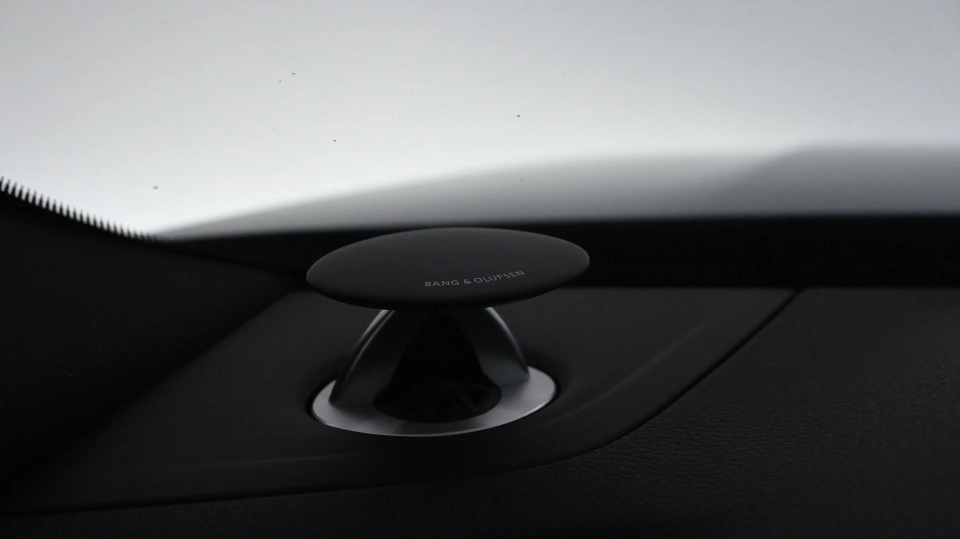 Car Image - 4Xk83Z99XhHfgFWPSx0F3Y