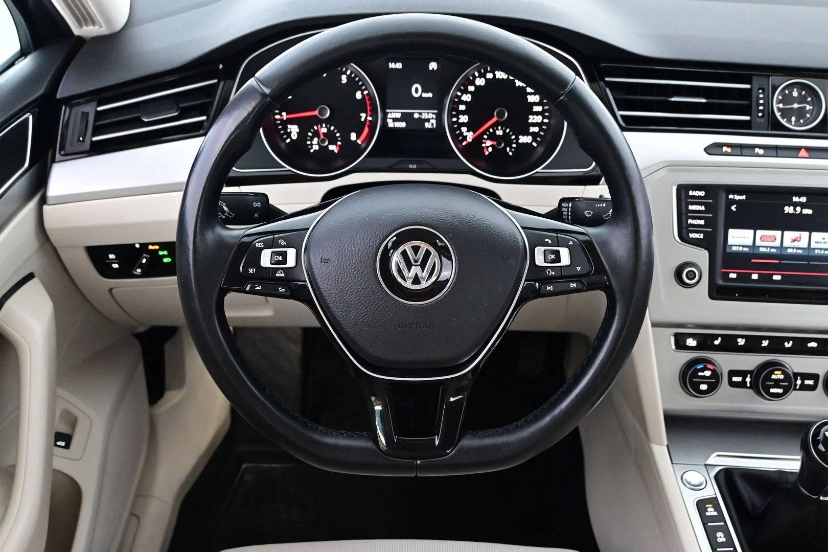 Car Image - 2p2JdEH6wMIfrdssndpD1Y