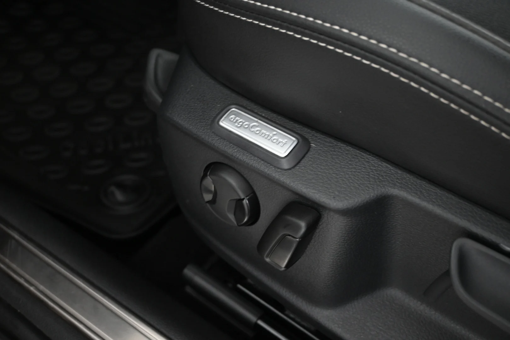 Car Image - 3ypsG60YmHb0e4q6mLqC29