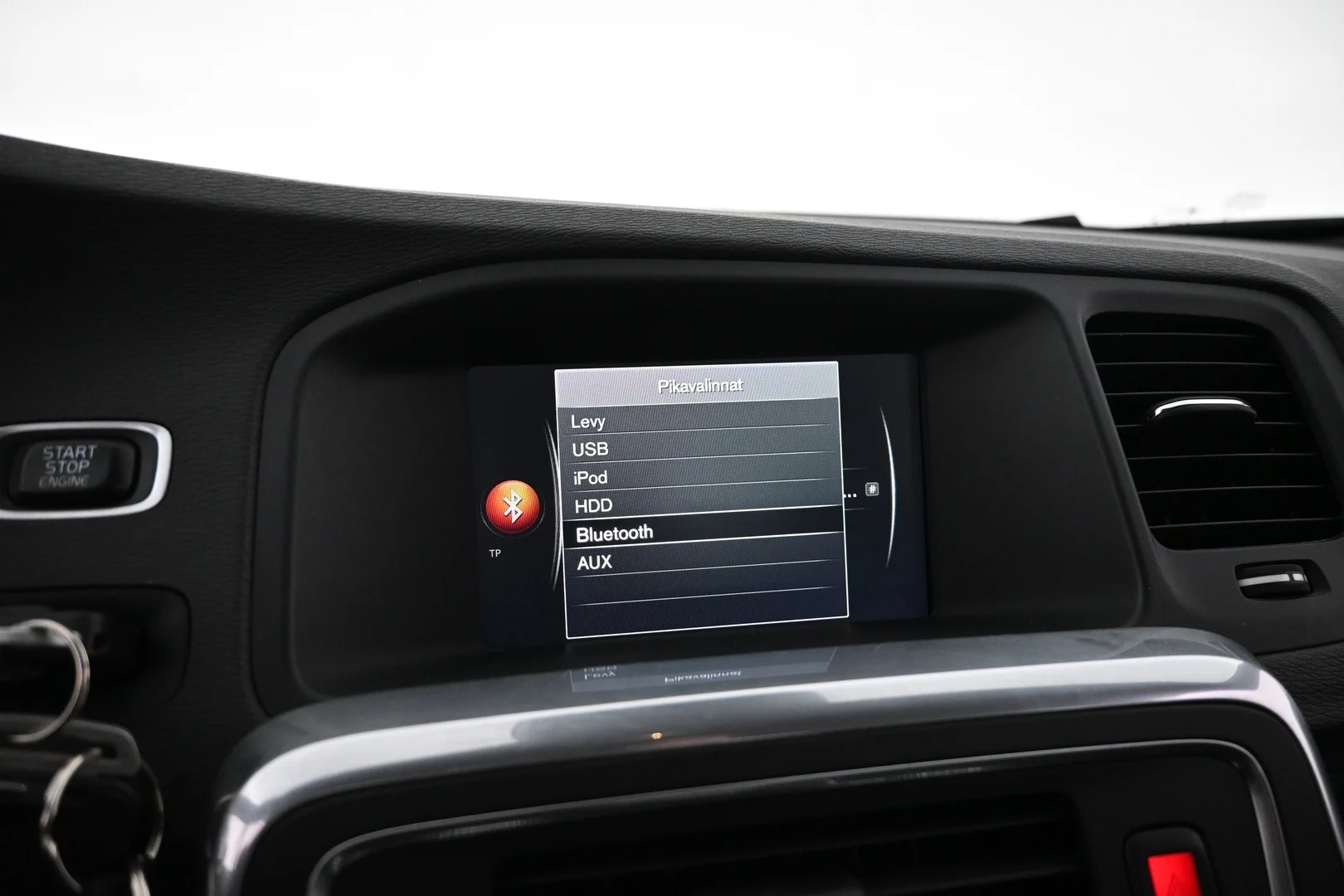 Car Image - 2b41mbiSNoW1gu6eOvFqEY