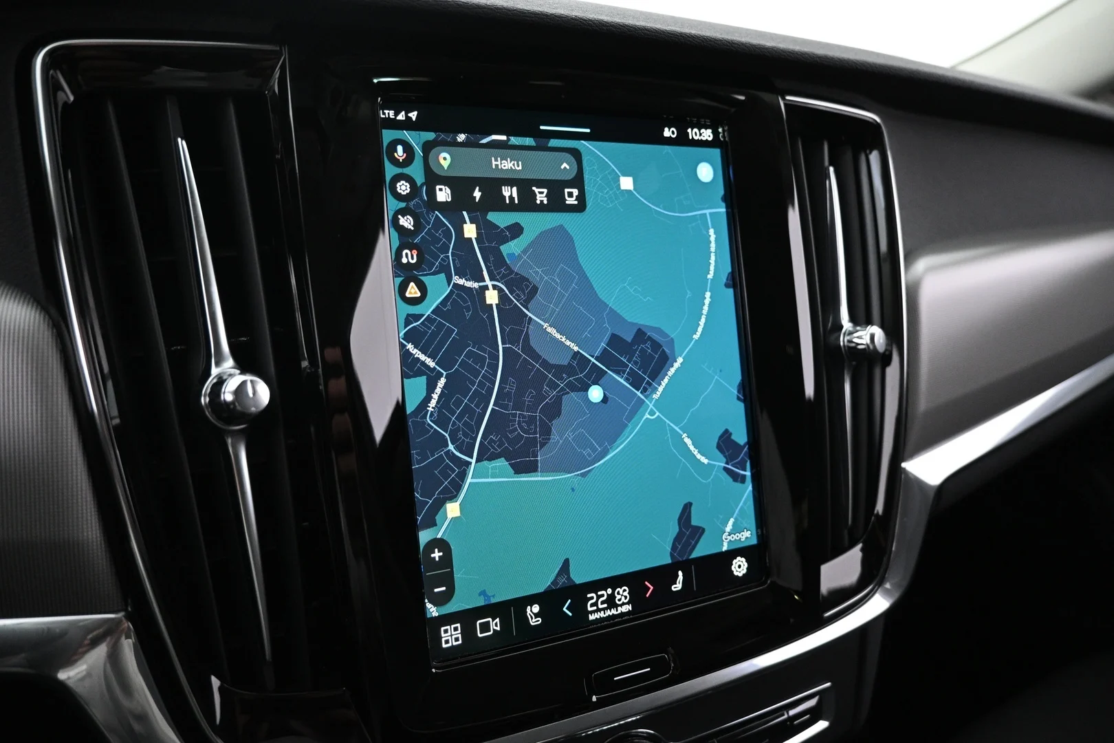 Car Image - CMT5f1eqVrs3em6o6Fxyu