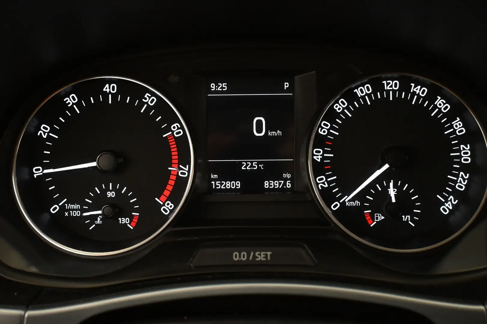 Car Image - 4uIGPJ7GUXjQOdWlKesXcy