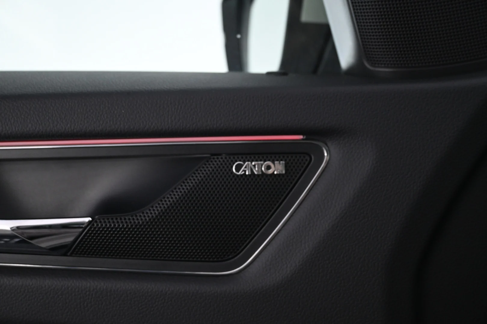 Car Image - 3SoY7u4VcKUvuY8ORQyNC6