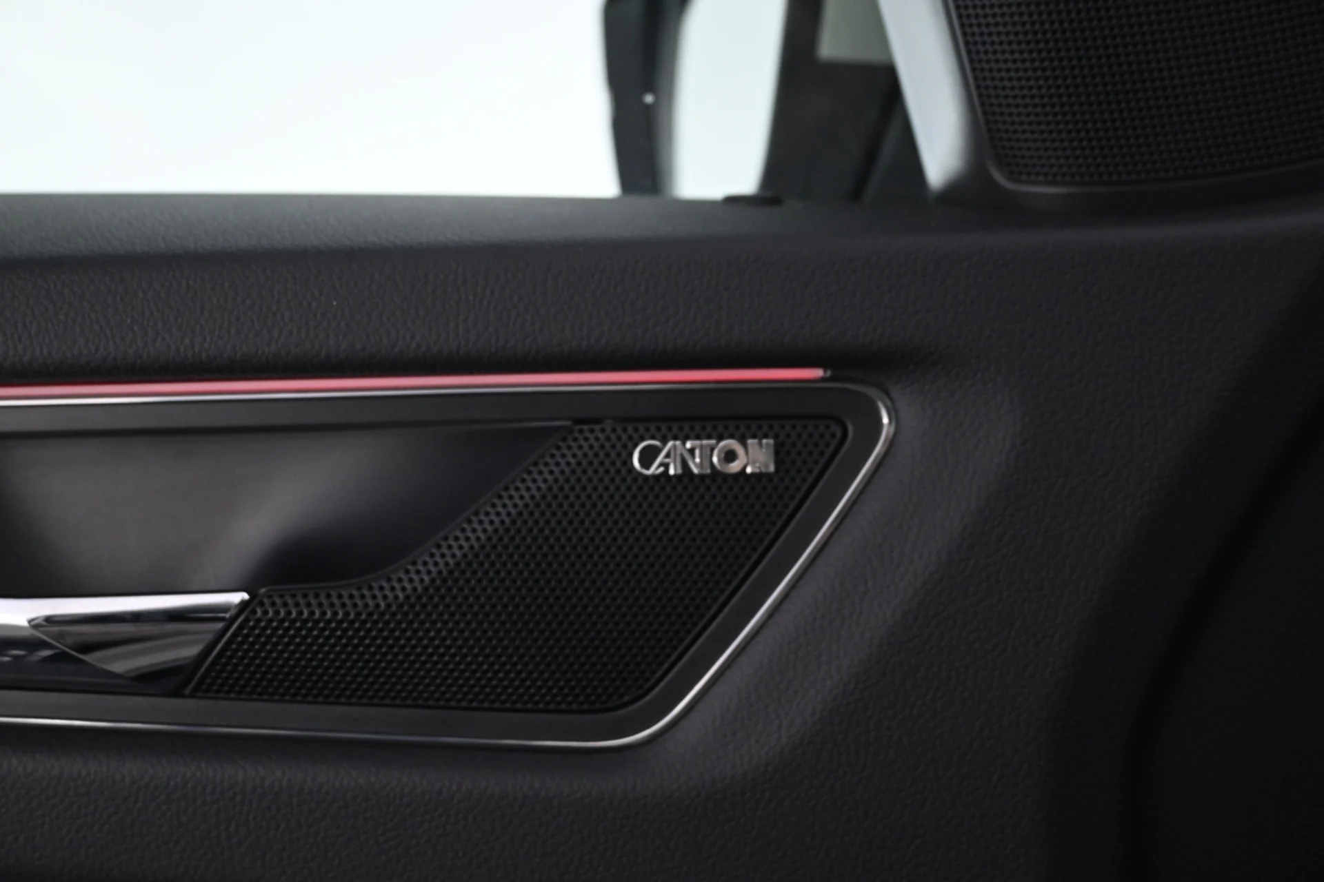 Car Image - 3SoY7u4VcKUvuY8ORQyNC6