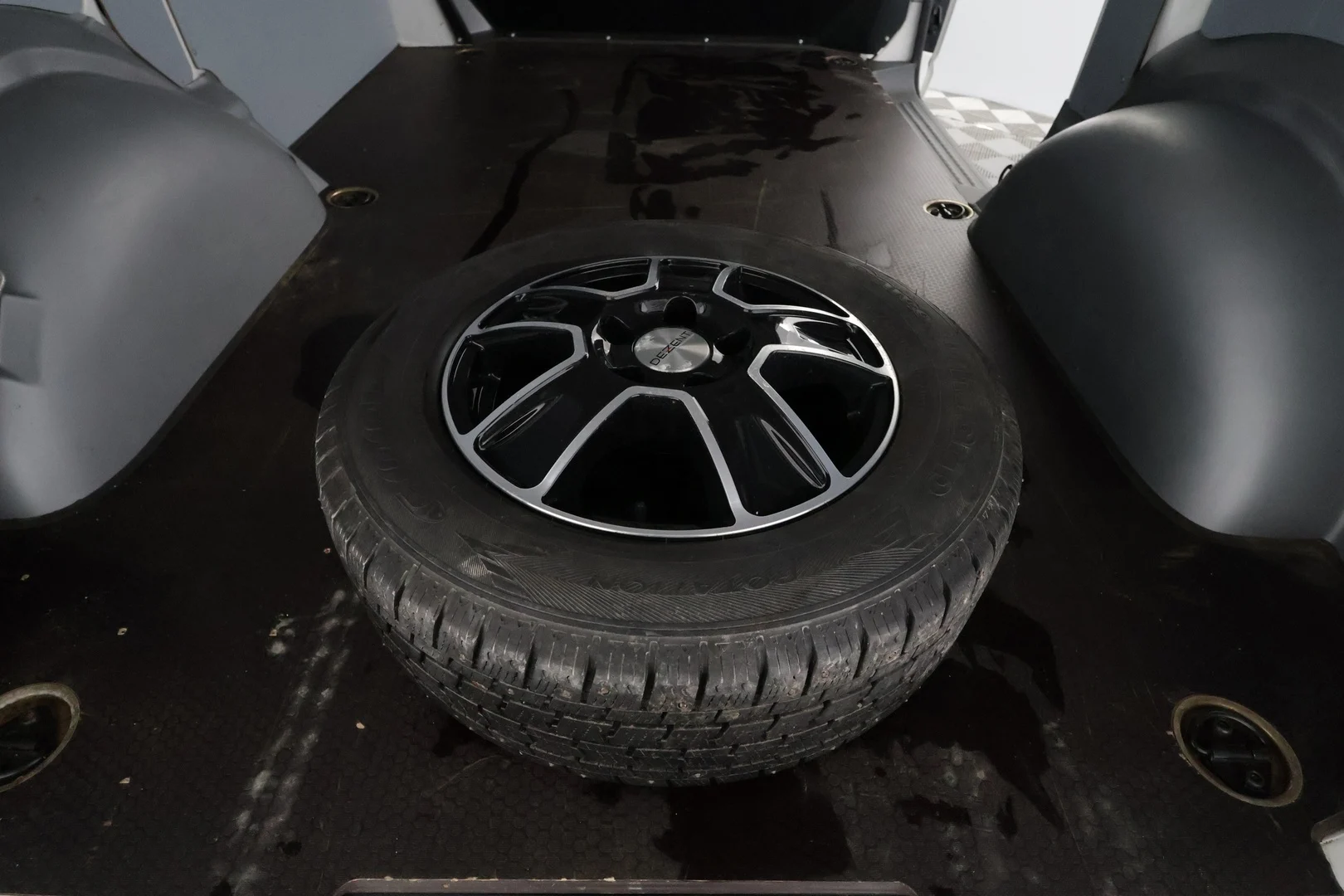 Car Image - 7GZITErBQC8vn6GEpw386D